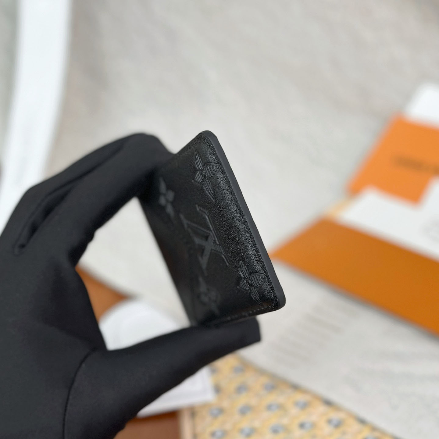 Louis Vuitton Magnetic Card Holder M26738 - DopestKickz