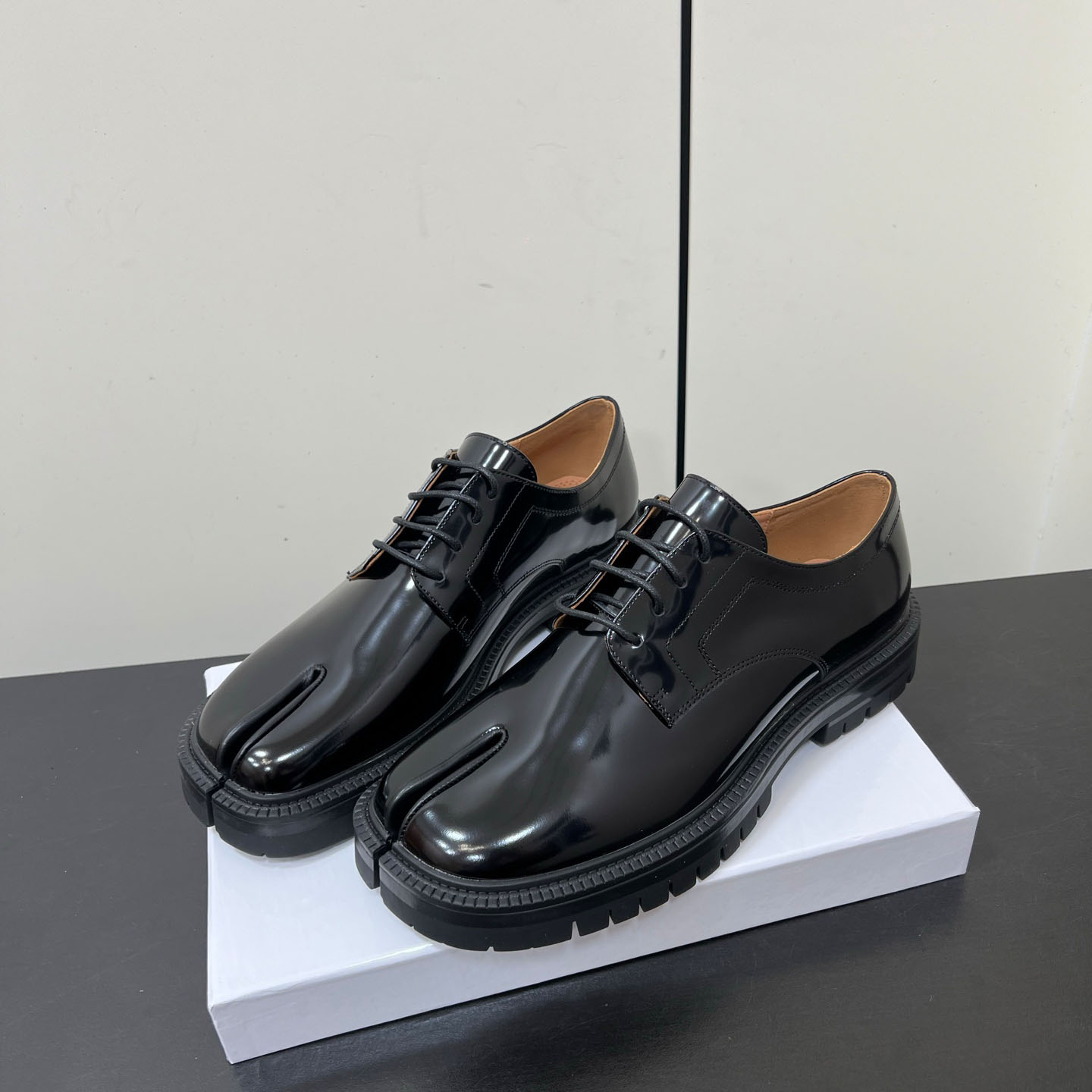 Maison Margiela Tabi Lace-Ups - DopestKickz