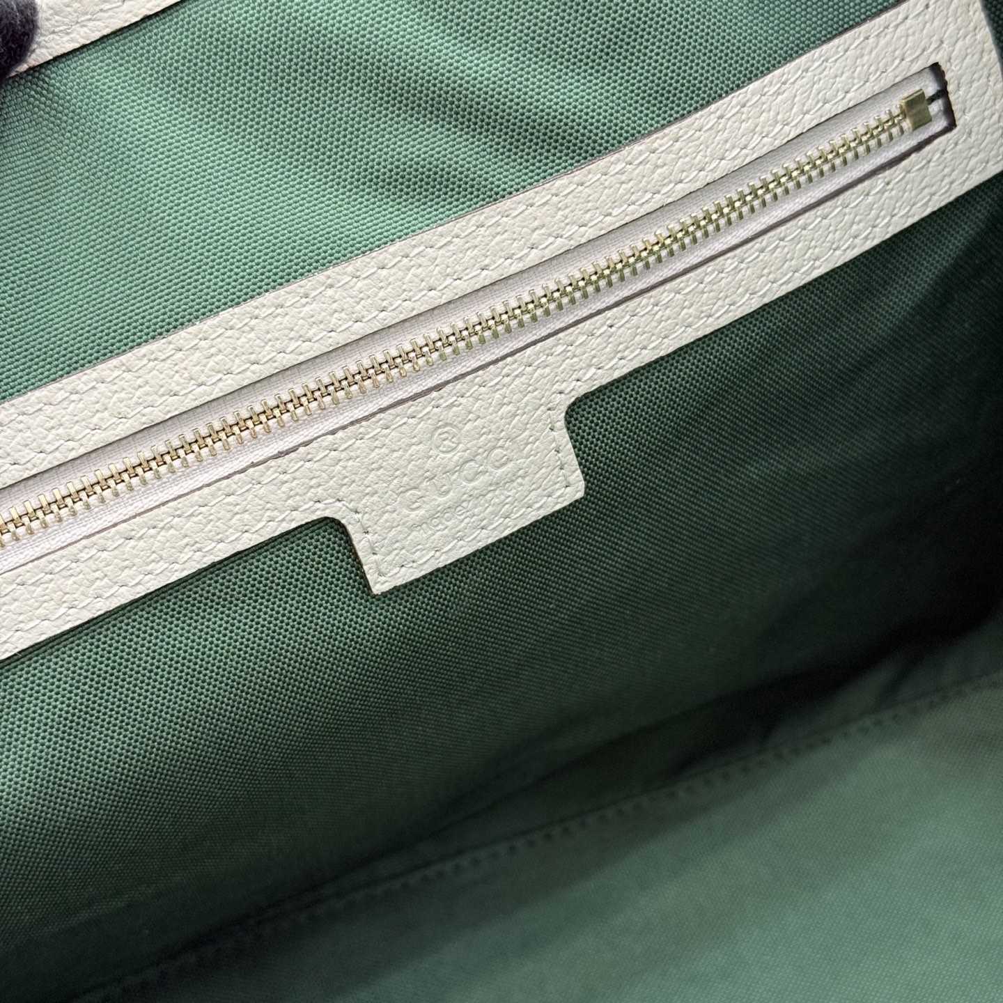 Gucci Ophidia Medium Tote Bag - DopestKickz