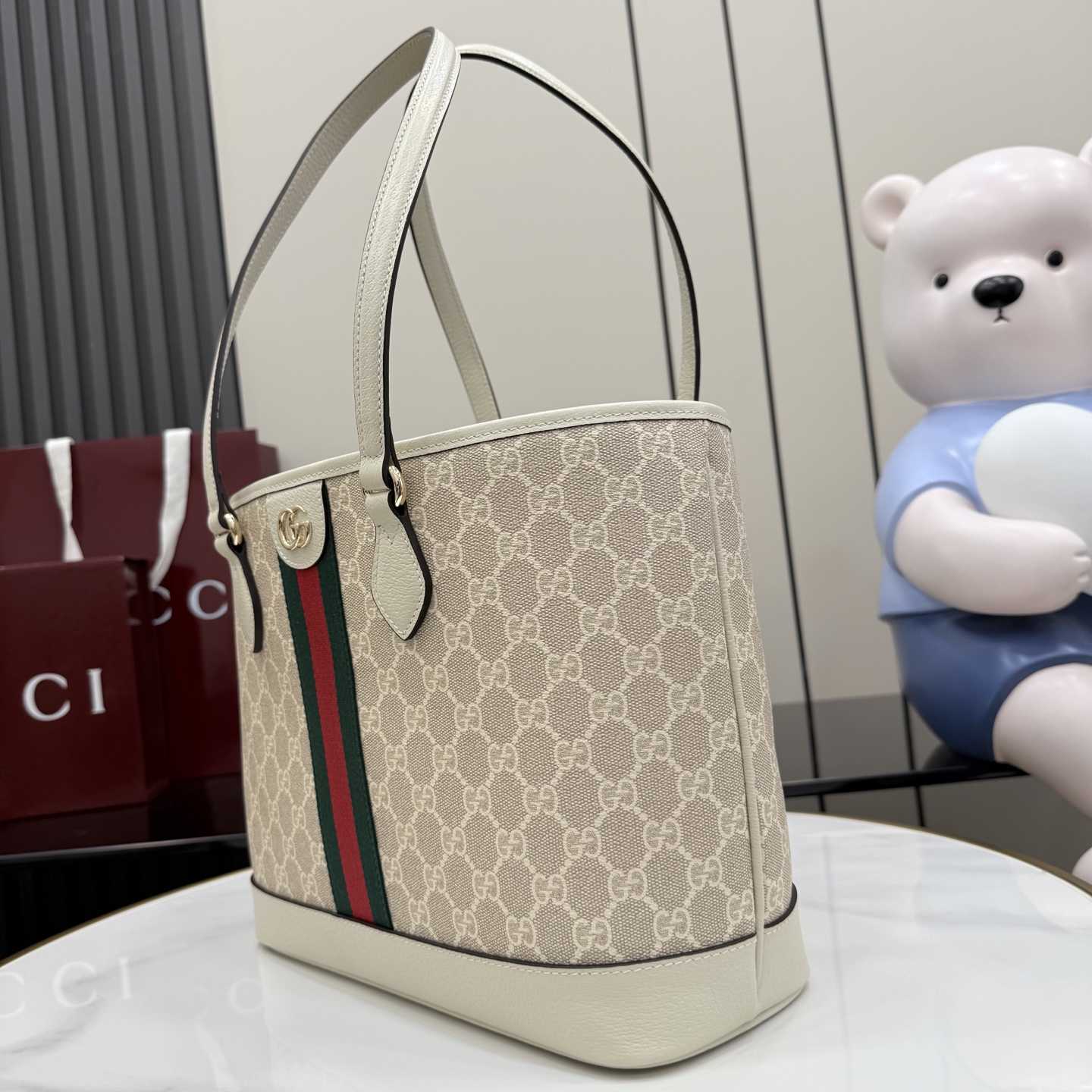 Gucci Ophidia Medium Tote Bag - DopestKickz