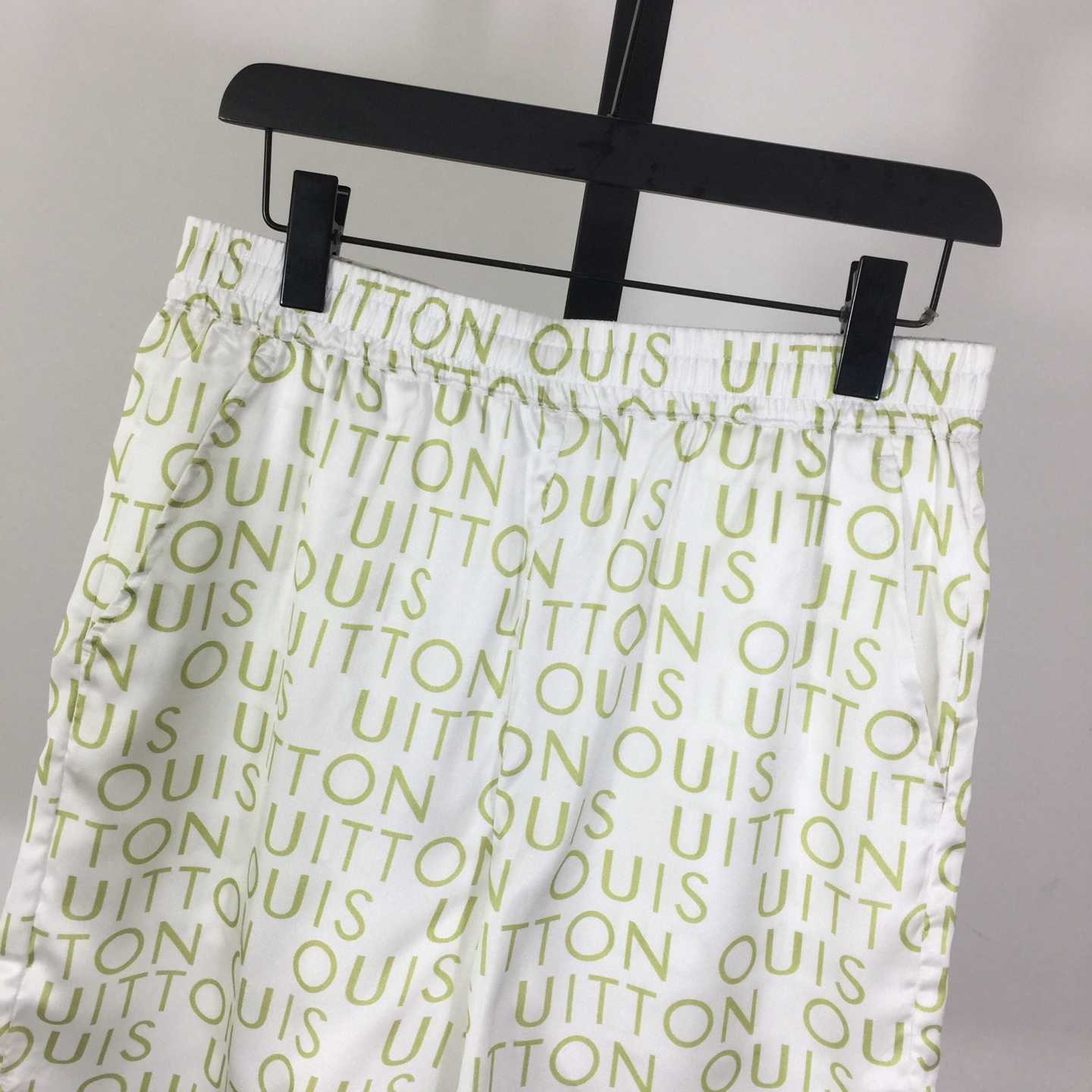 Louis Vuitton Printed Silk Shorts   1AJUTO - DopestKickz