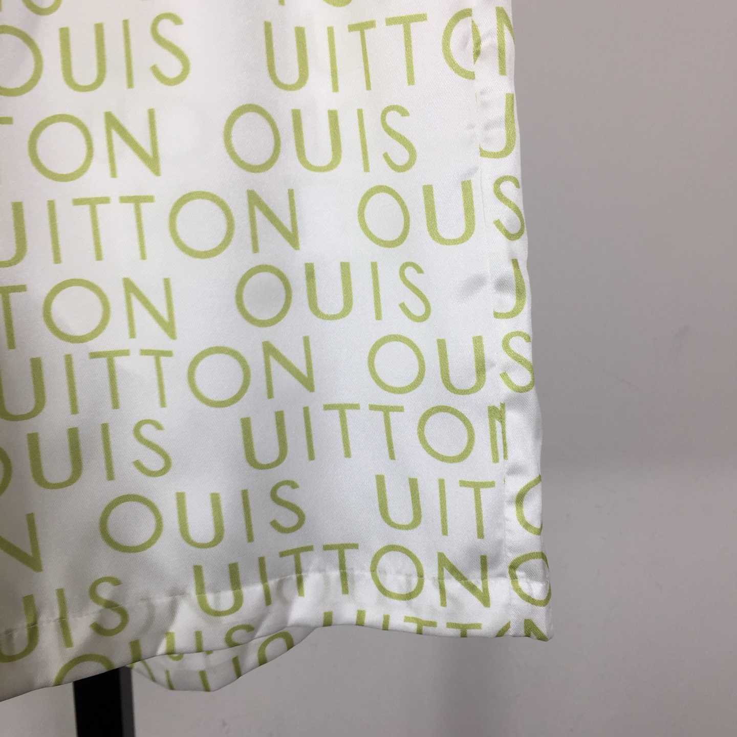 Louis Vuitton Printed Silk Shorts   1AJUTO - DopestKickz