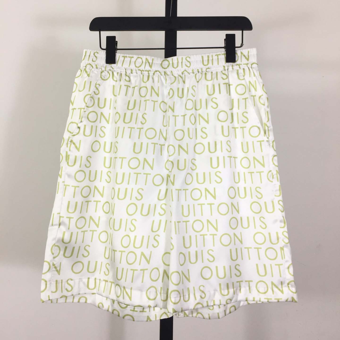 Louis Vuitton Printed Silk Shorts   1AJUTO - DopestKickz