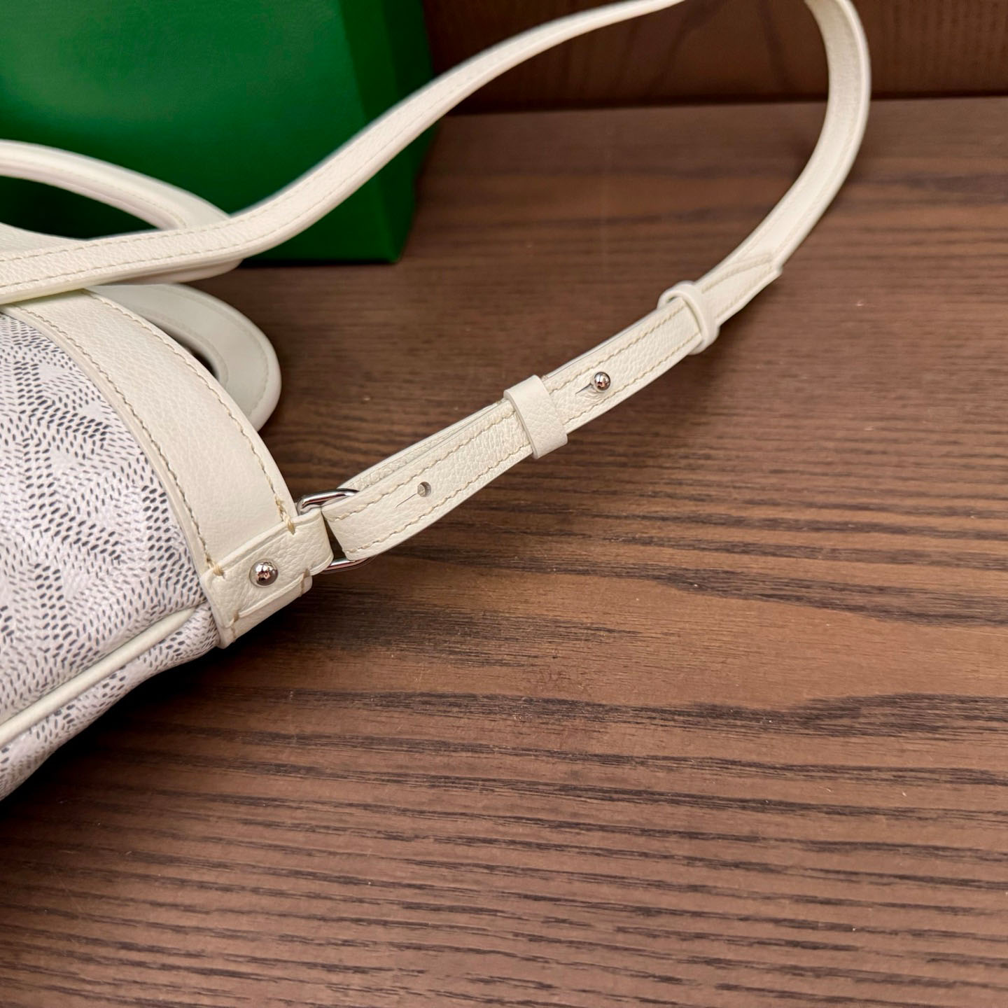 Goyard Beluga Mini Bag - DopestKickz