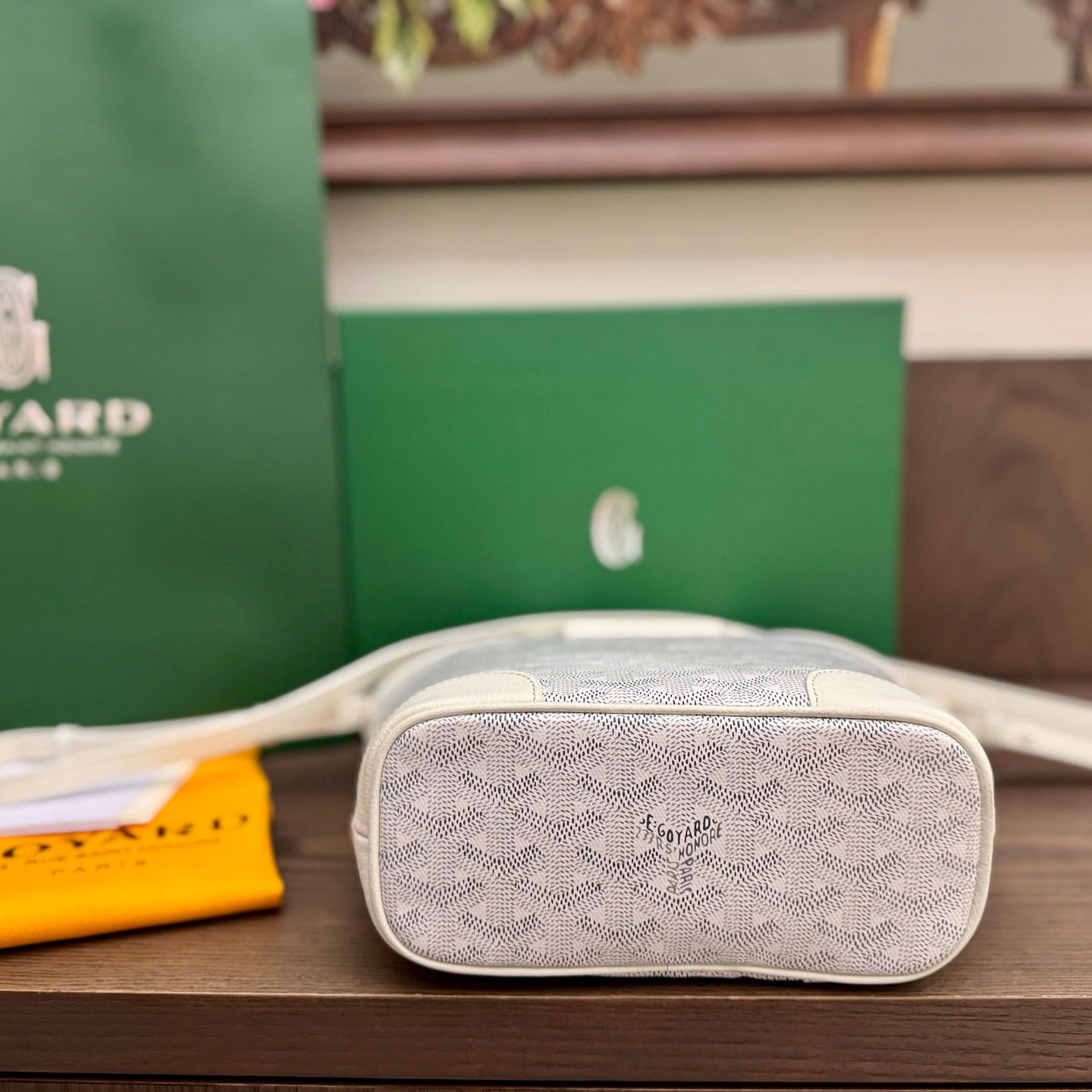 Goyard Beluga Mini Bag - DopestKickz