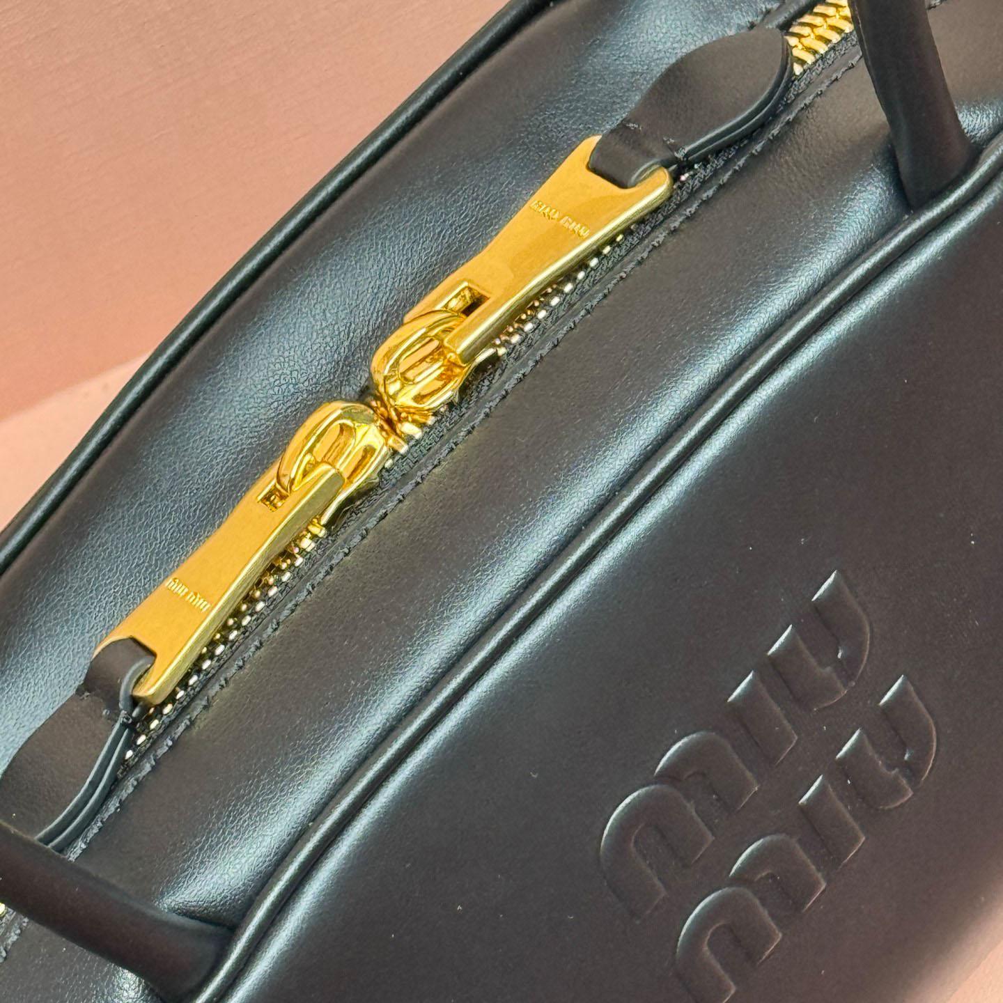 Miu Miu Beau Leather Bag - DopestKickz