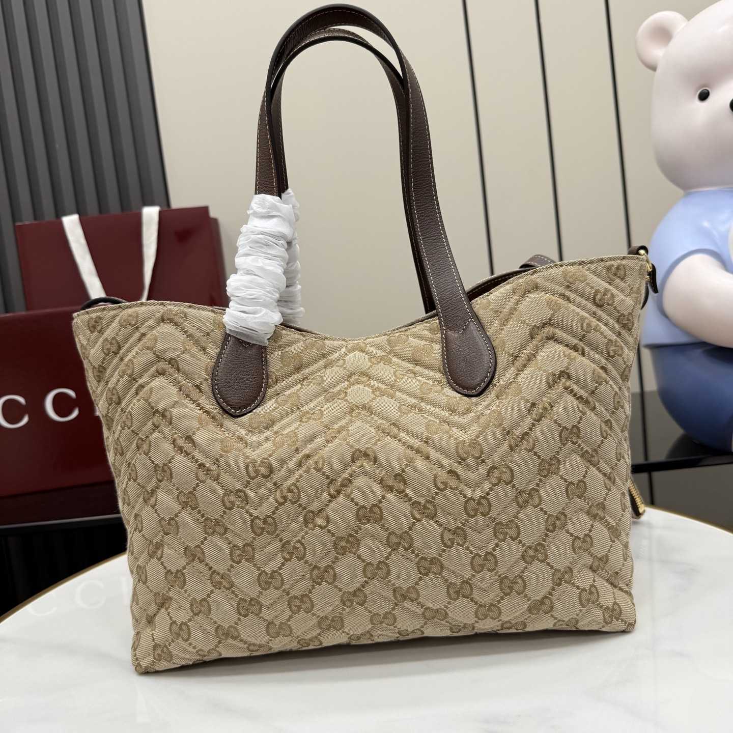 Gucci GG Marmont Medium Tote Bag - DopestKickz