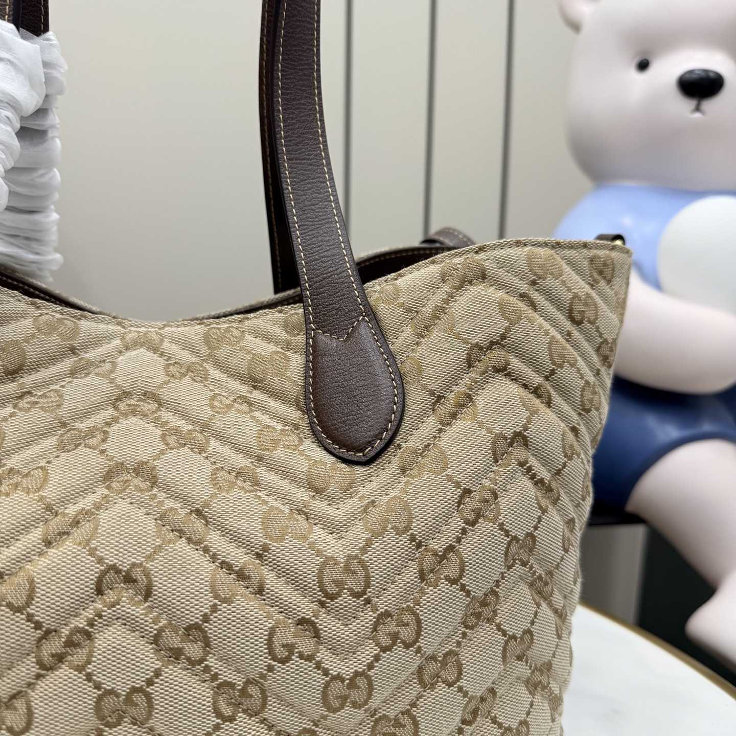 Gucci GG Marmont Medium Tote Bag - DopestKickz