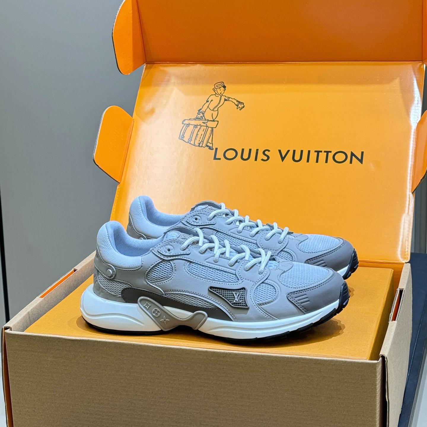 Louis Vuitton LV Olympia Sneaker 1AICQX - DopestKickz