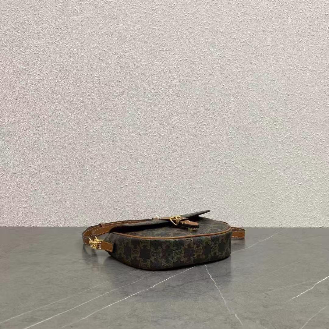 Celine FOLCO SHOULDER BAG IN Triomphe Canvas And Calfskin - DopestKickz