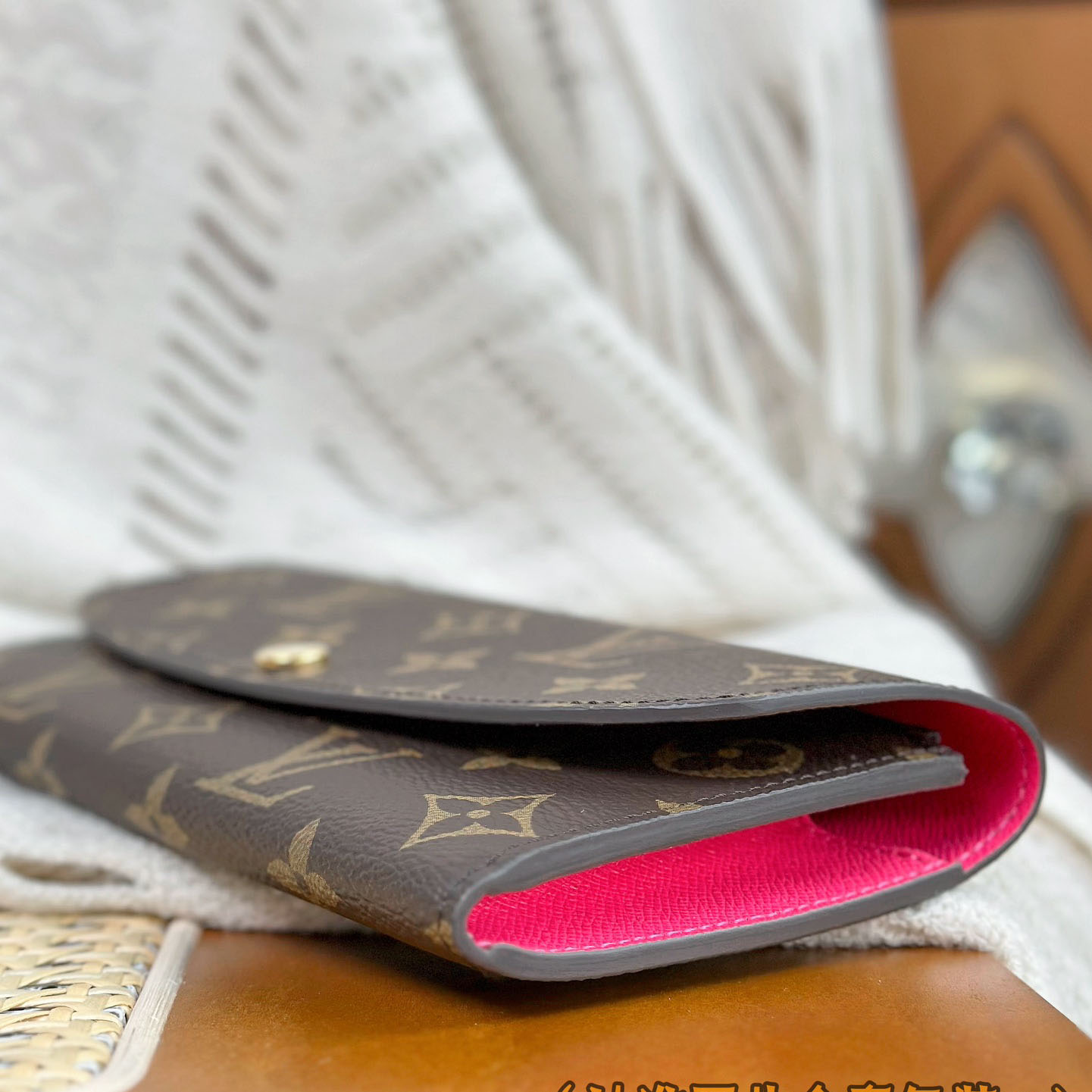 Louis Vuitton Emilie Wallet  M60697 - DopestKickz