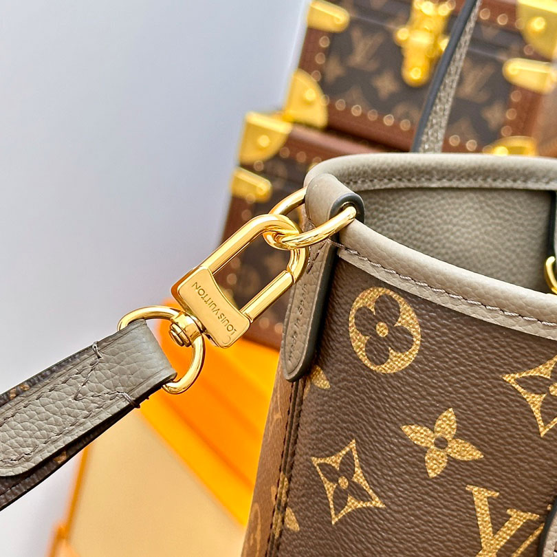 Louis Vuitton Neverfull Bandoulière Inside Out BB M12109 - DopestKickz