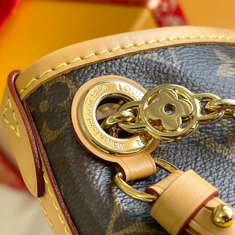 Louis Vuitton CarryAll BB M13014 - DopestKickz