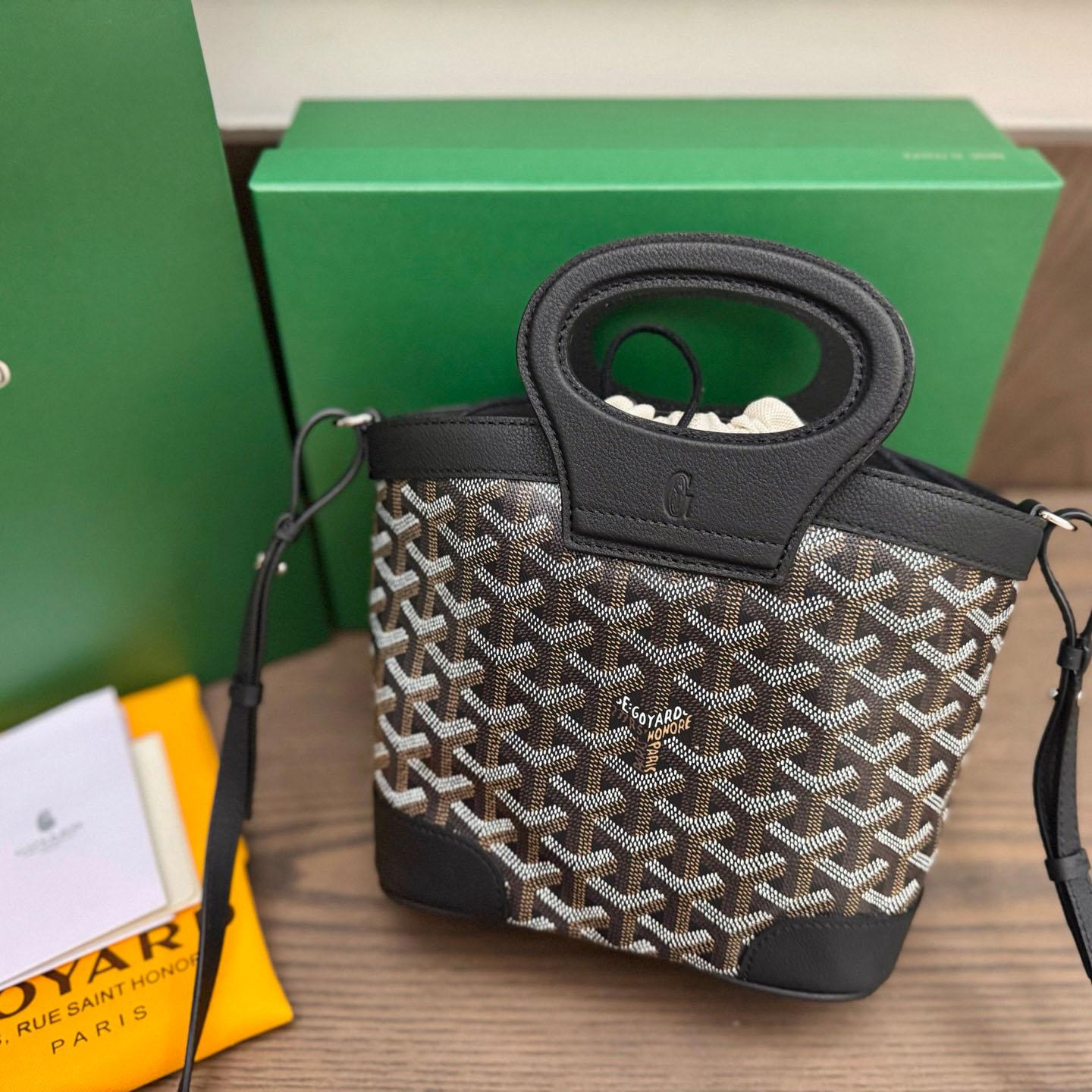 Goyard Beluga Mini Bag - DopestKickz