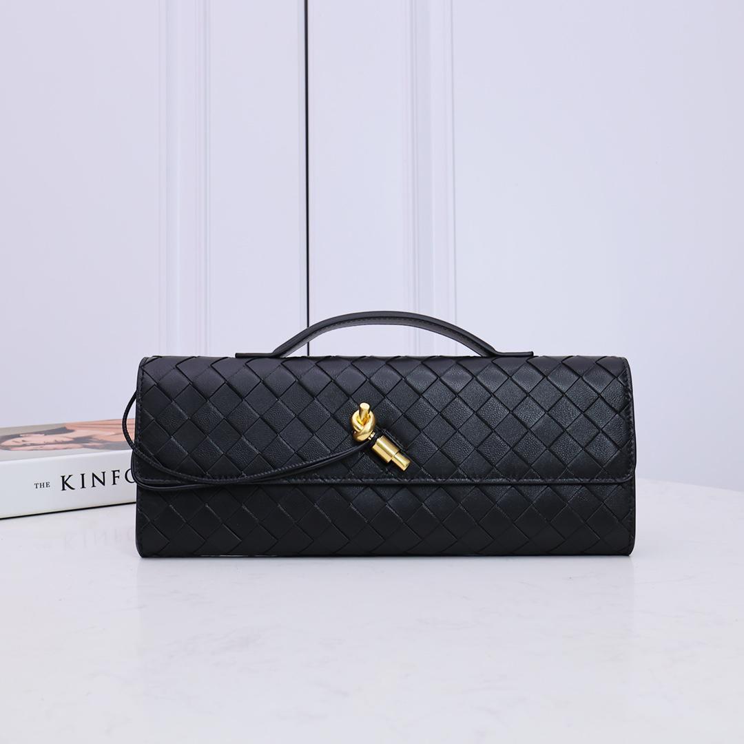 Bottega Veneta Andiamo Clutch 31*13*3cm - DopestKickz