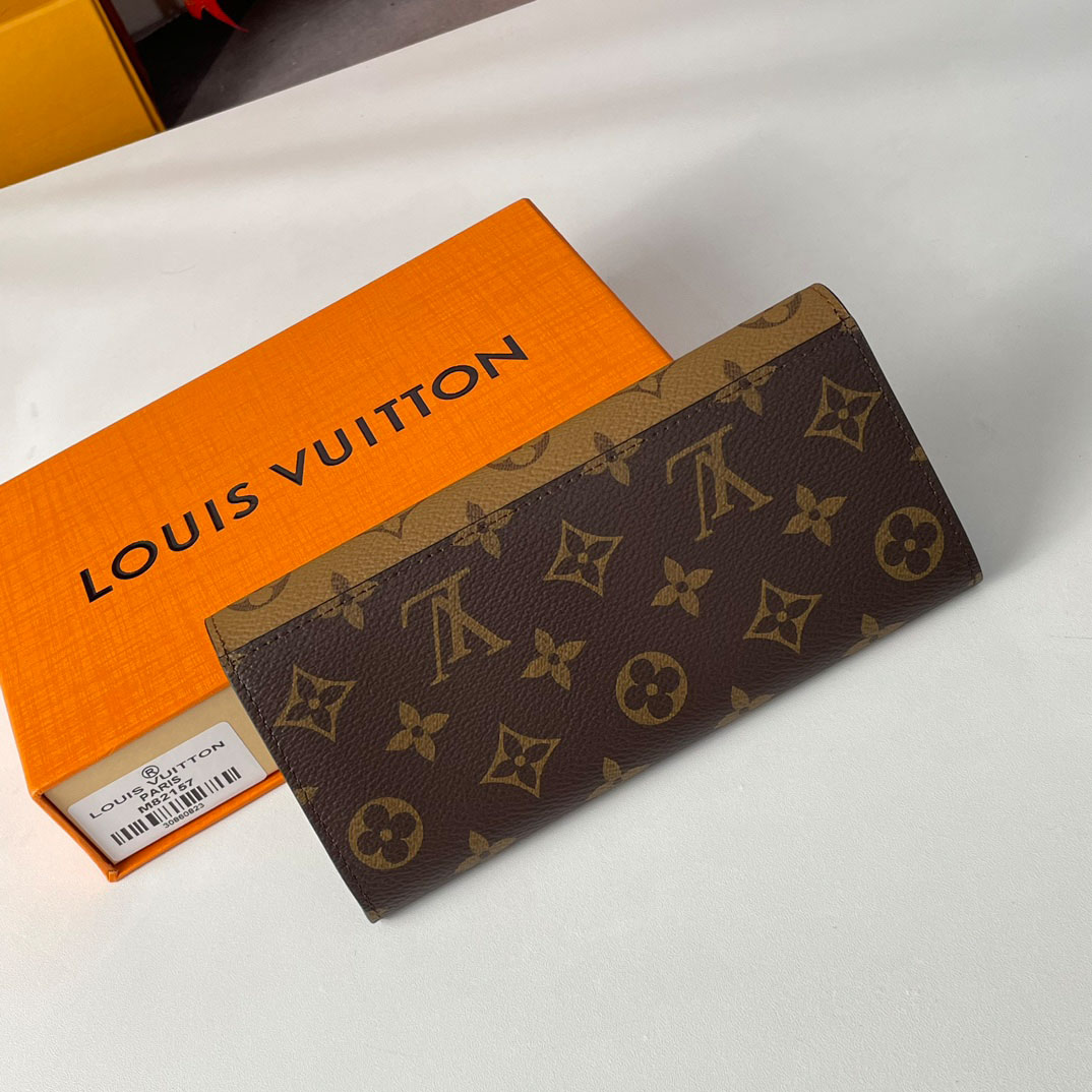Louis Vuitton Emilie Wallet  M82157 - DopestKickz