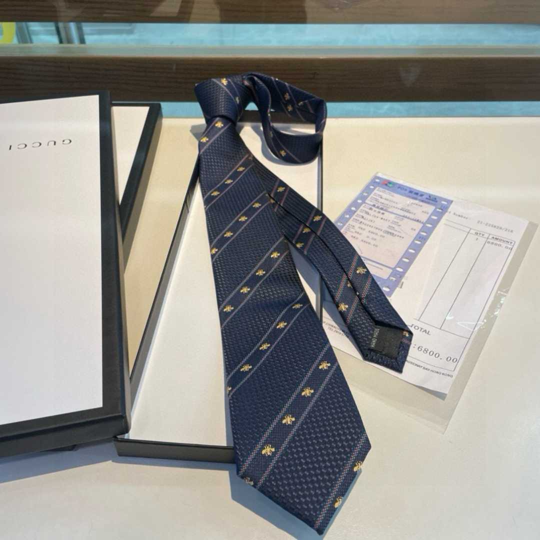 Gucci Bee and Web Silk Jacquard Tie - DopestKickz