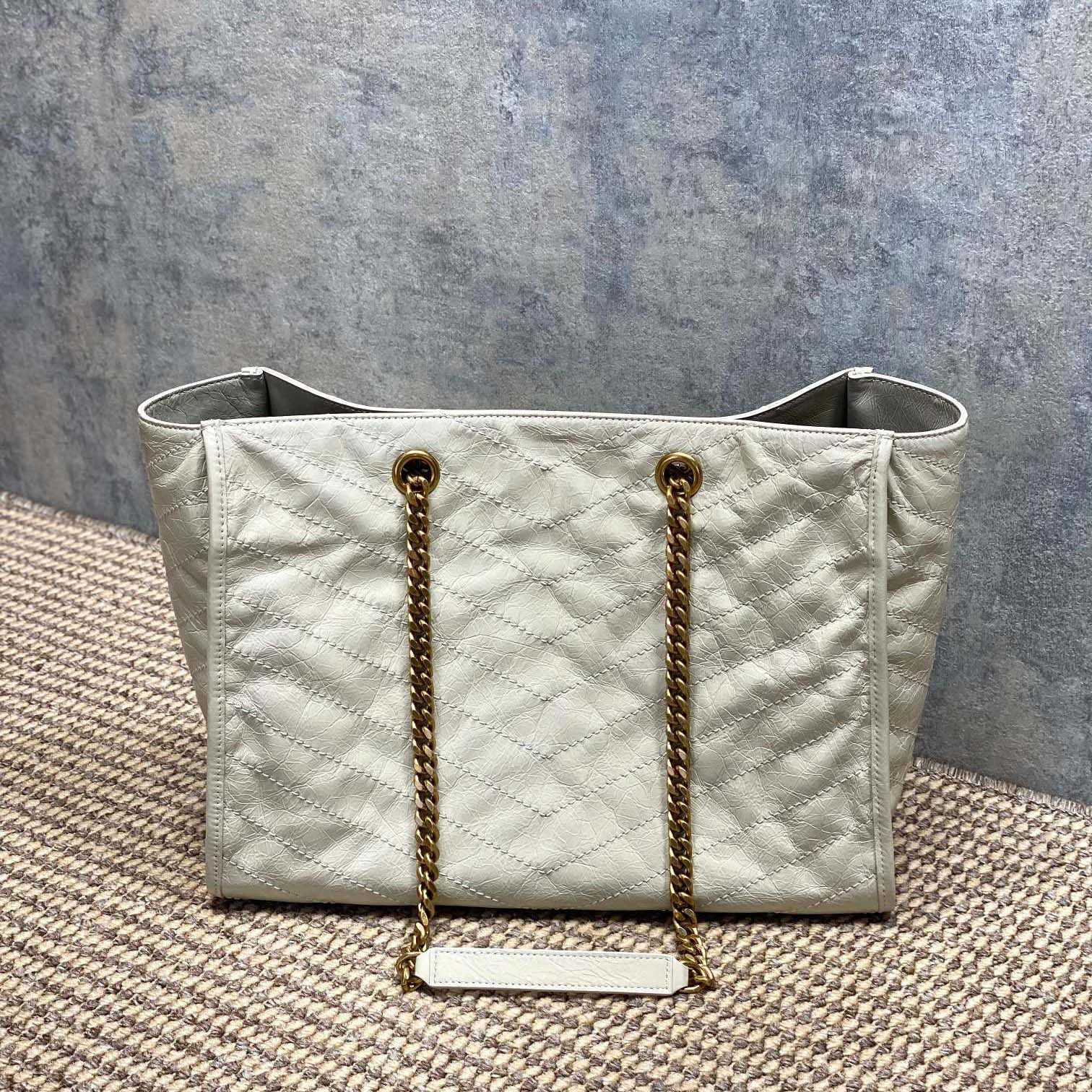 Saint Laurent Nini Shopping In Vintage Leather - DopestKickz