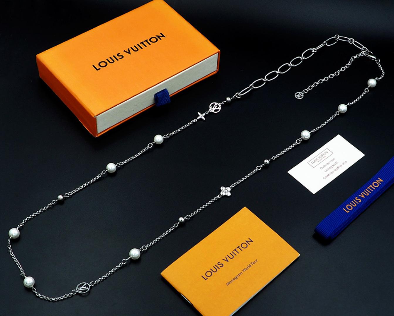 Louis Vuitton LV Mix Chains Necklace   M02516 - DopestKickz