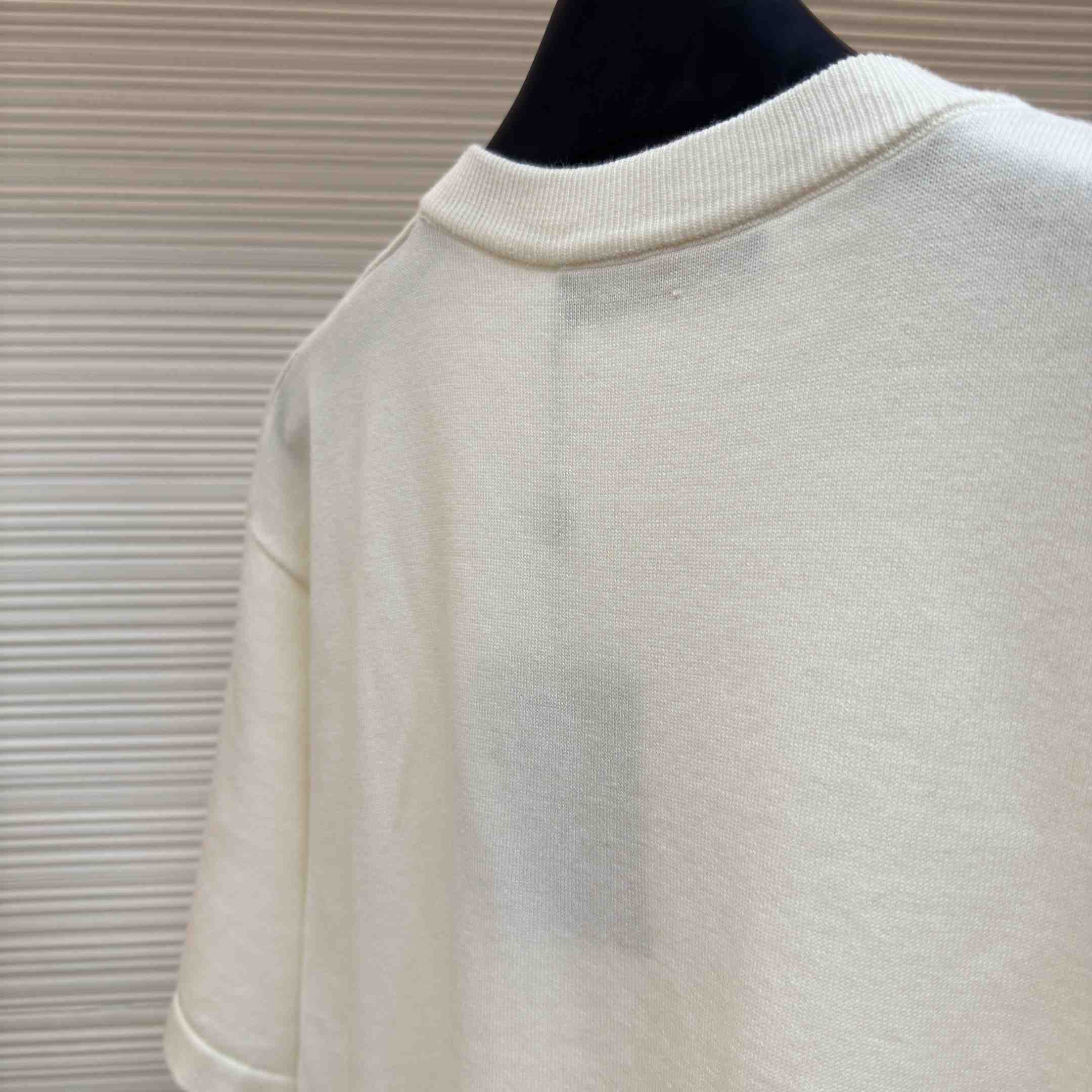 Louis Vuitton Embellished Short-Sleeved Crewneck 1AHVO9 - DopestKickz