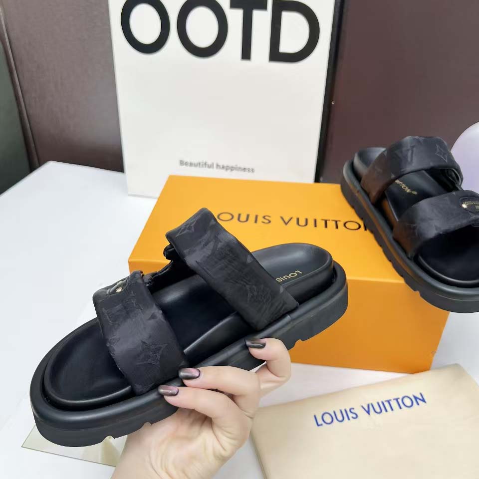 Louis Vuitton Pool Pillow Comfort Mule   1AHNQS - DopestKickz