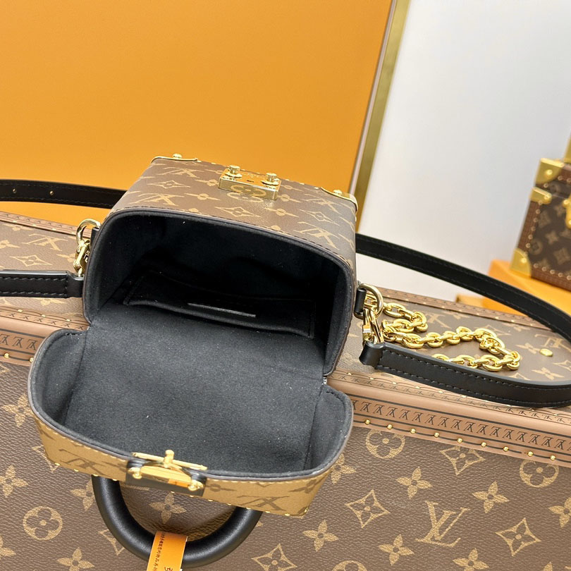 Louis Vuitton Camera Box M82465 - DopestKickz