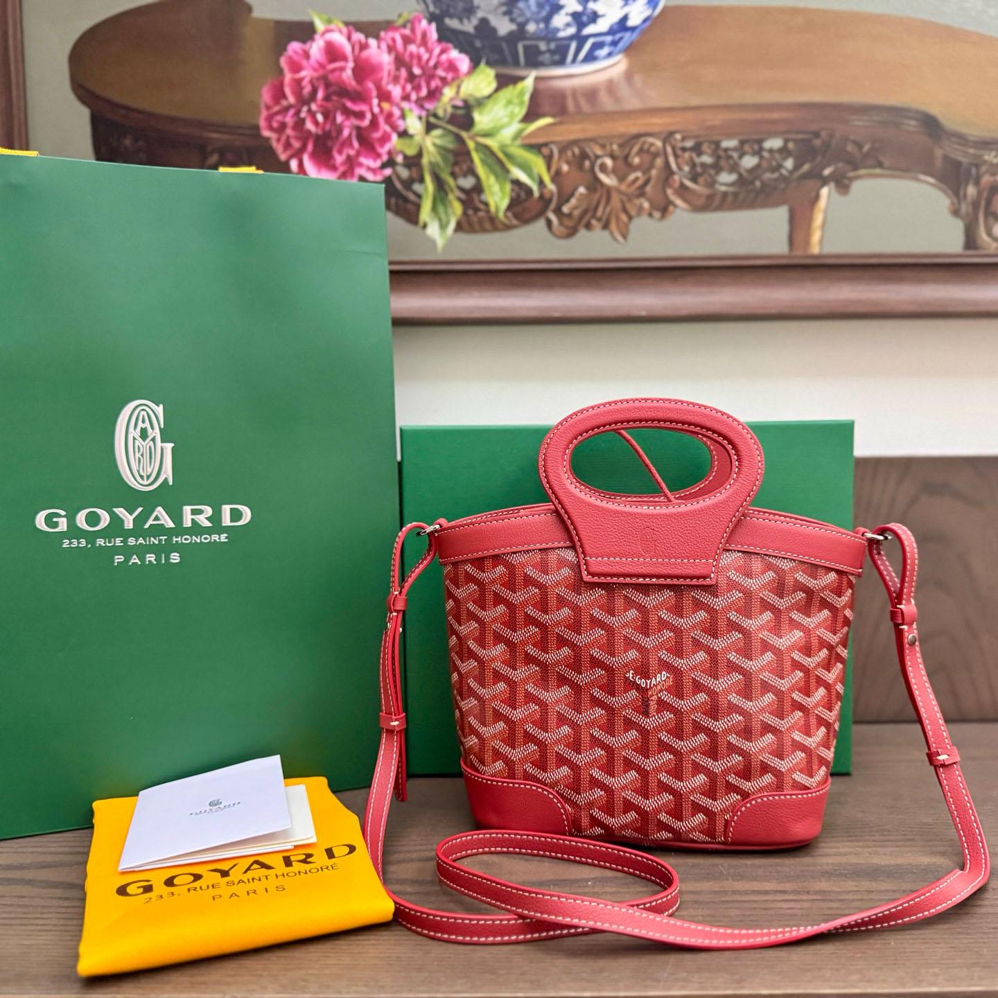 Goyard Beluga Mini Bag - DopestKickz