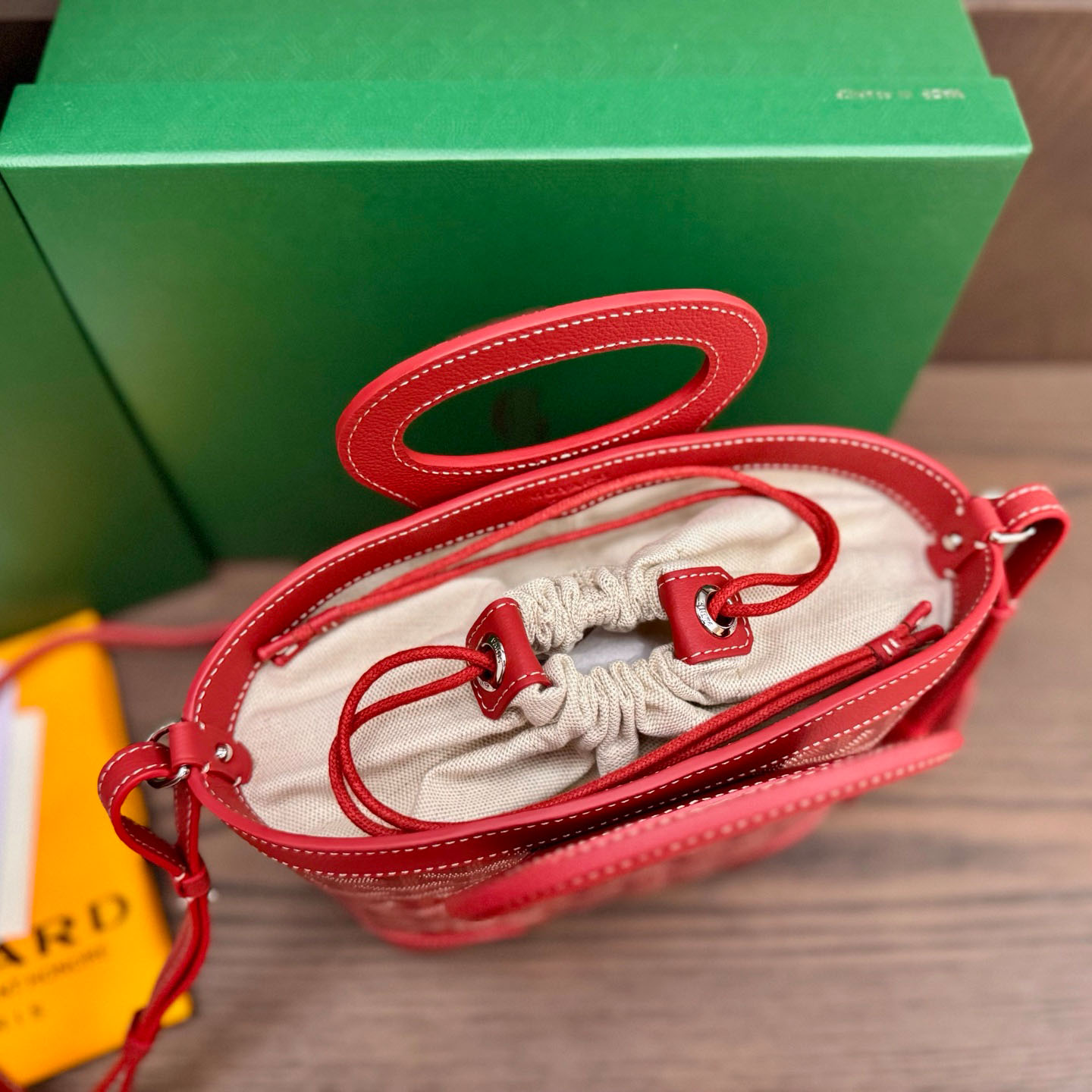 Goyard Beluga Mini Bag - DopestKickz