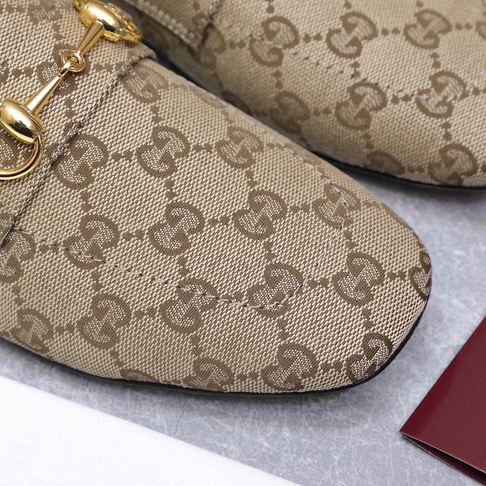 Gucci Women's Ragazzo Loafer - DopestKickz