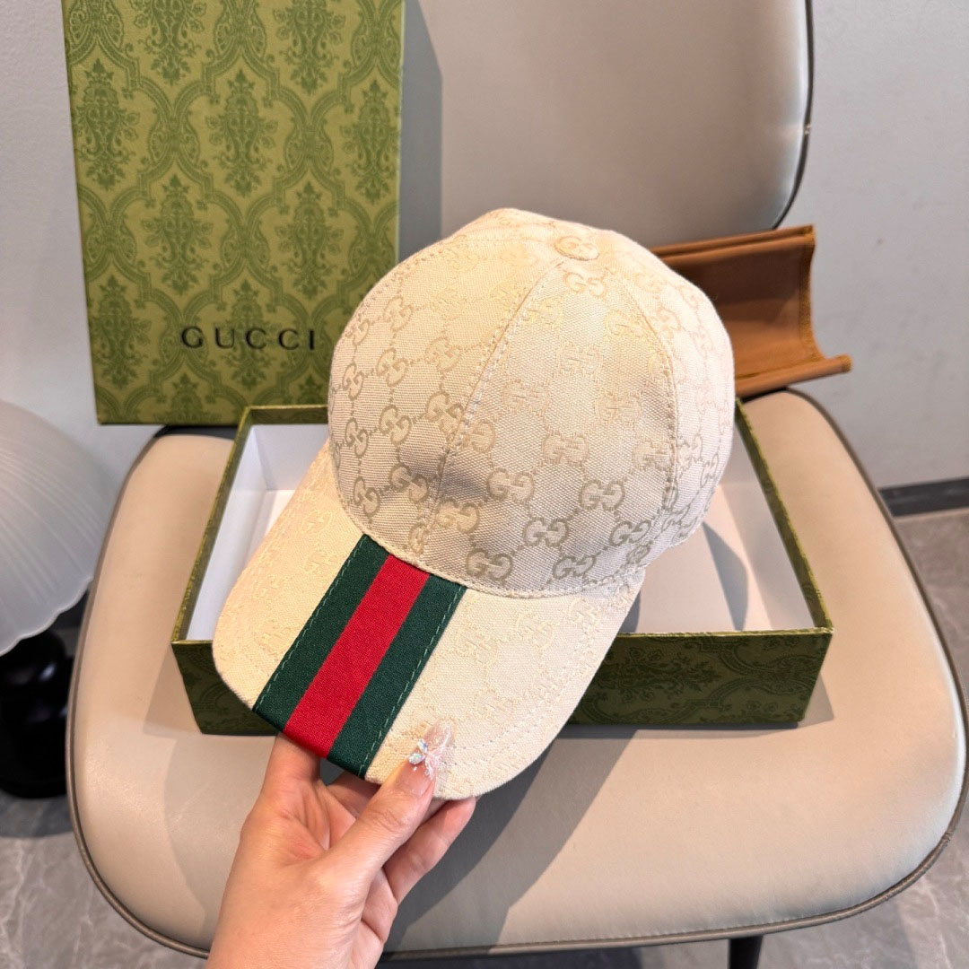Gucci GG Canvas Baseball Hat - DopestKickz