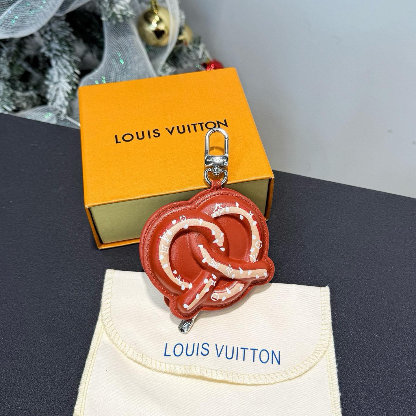 Louis Vuitton LV Bretzel Bag Charm M03295 - DopestKickz