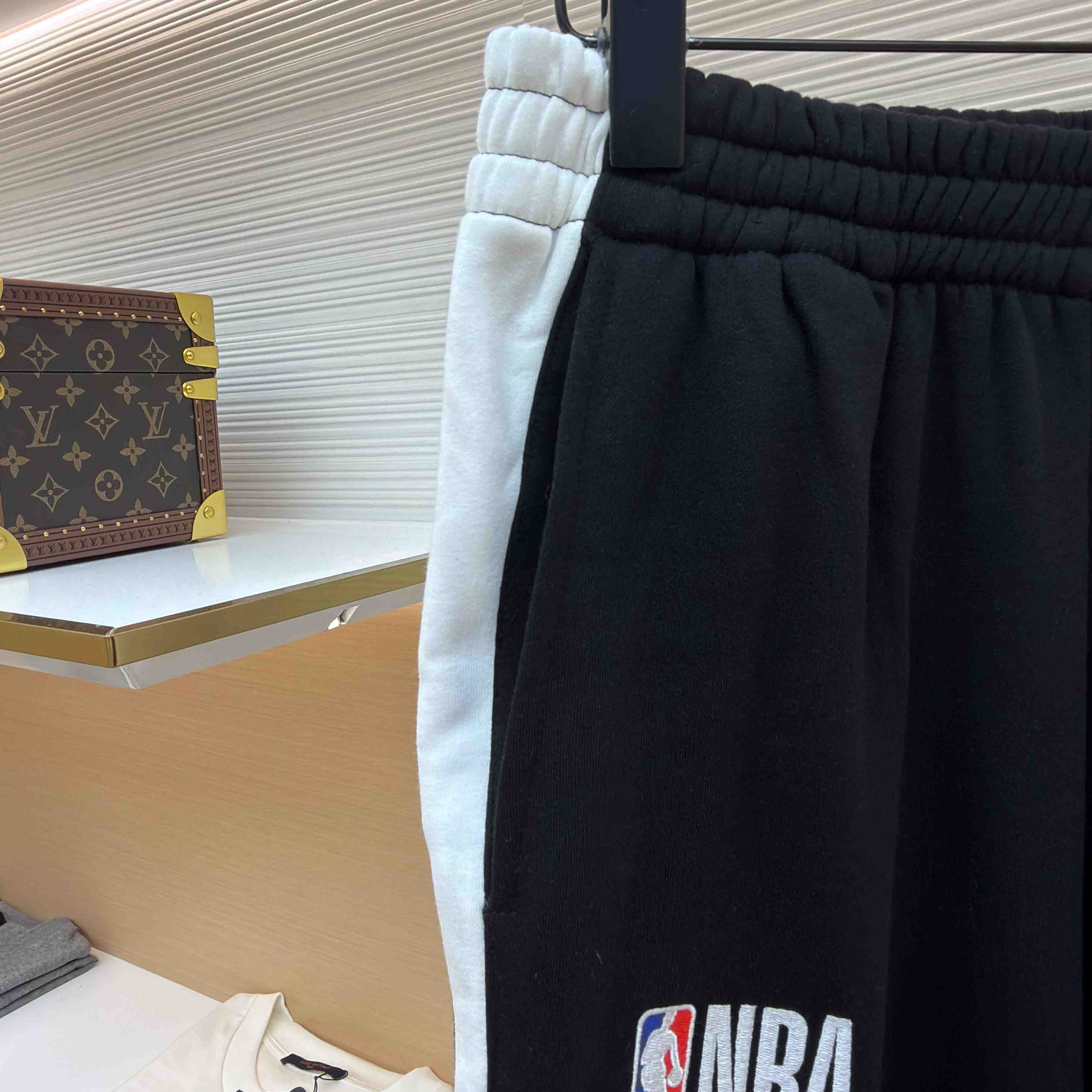 Balenciaga | Nba Collaboration Oversized Sweatpants In Black/White - DopestKickz