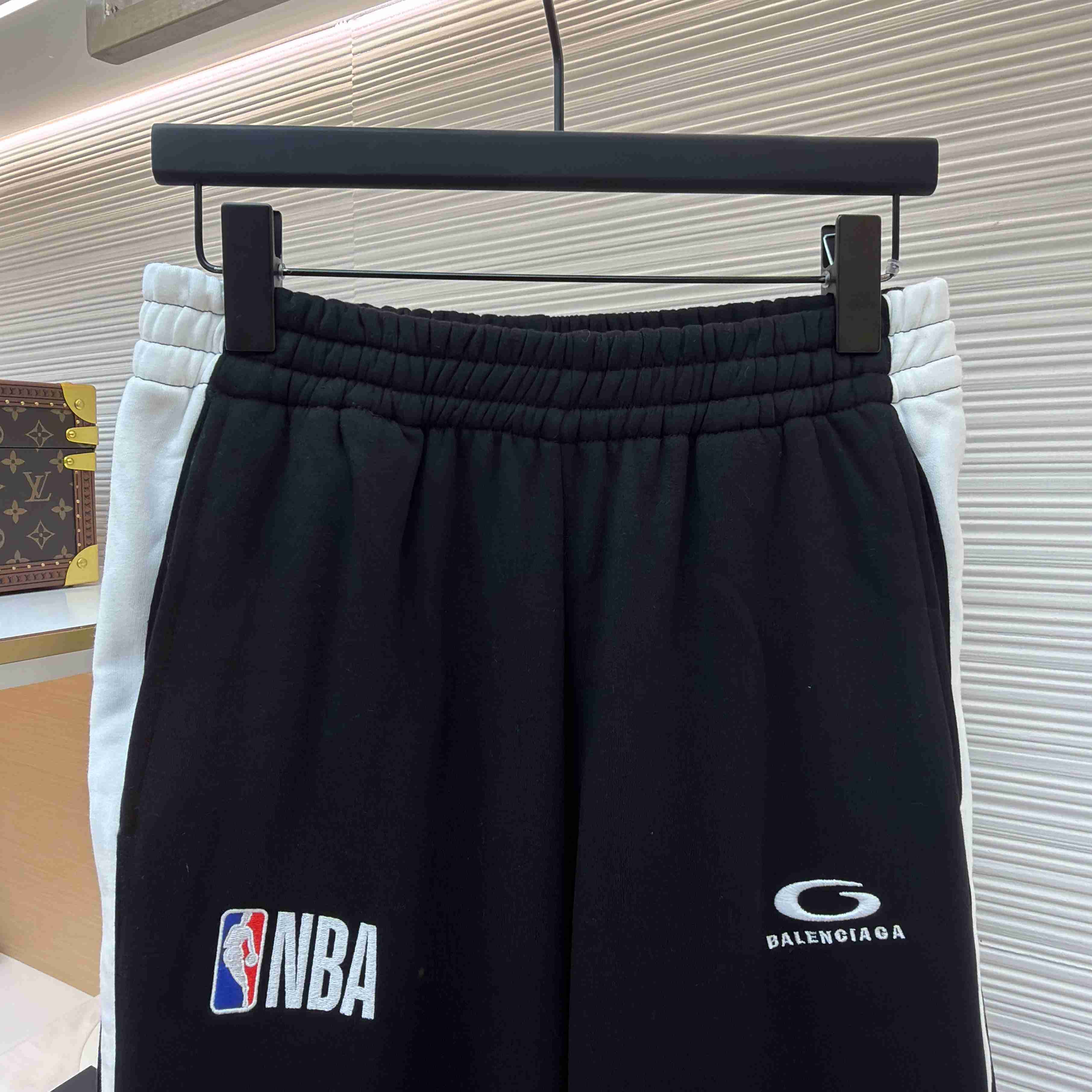 Balenciaga | Nba Collaboration Oversized Sweatpants In Black/White - DopestKickz
