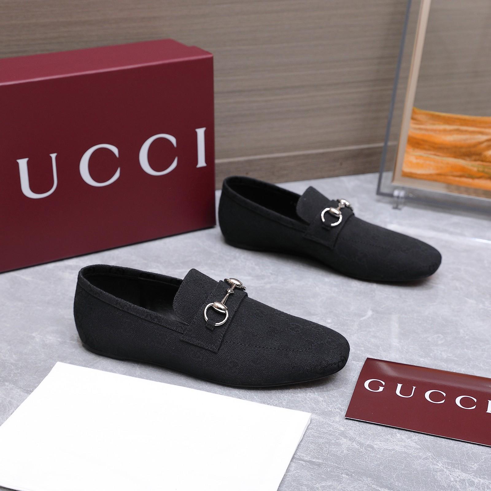 Gucci Women's Ragazzo Loafer - DopestKickz