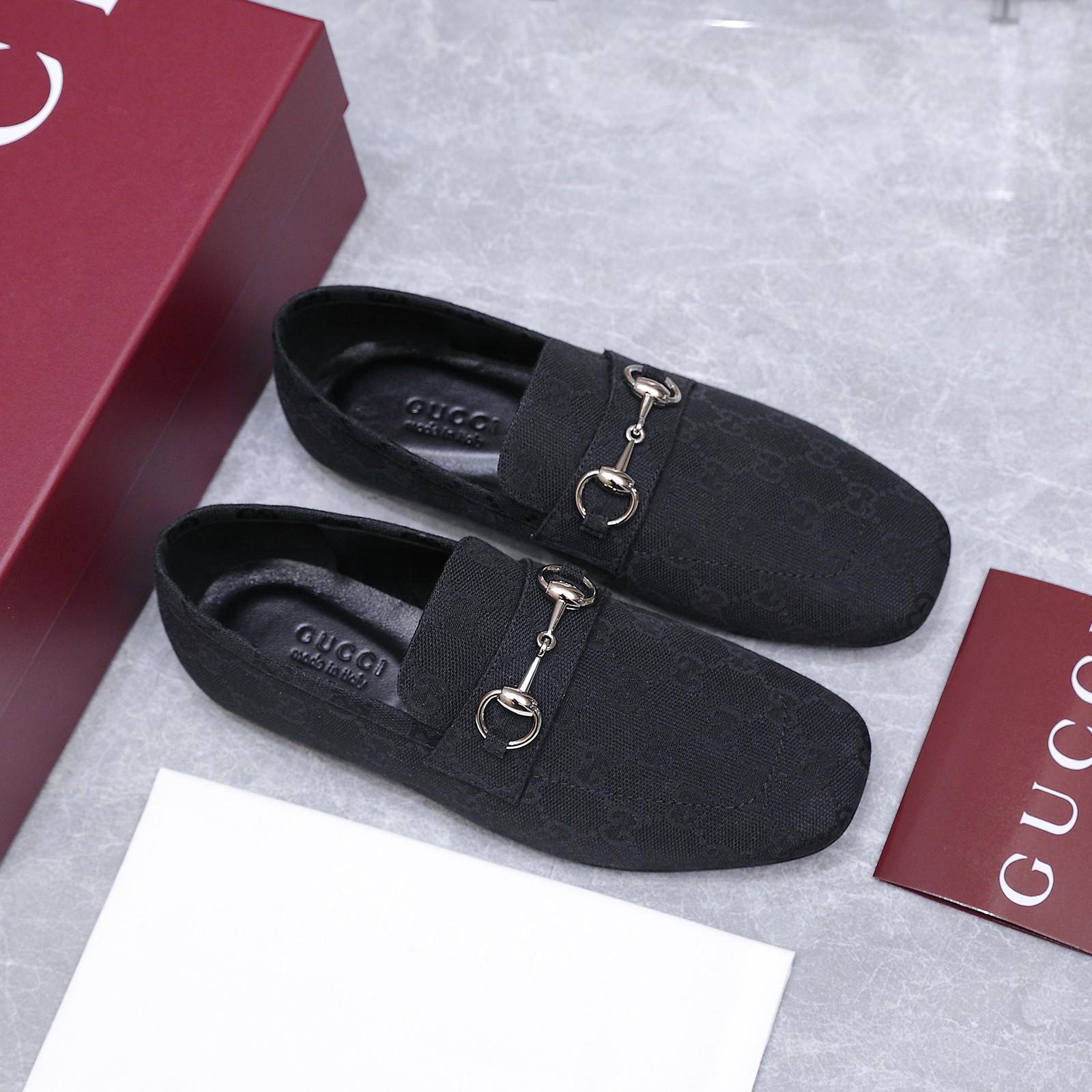 Gucci Women's Ragazzo Loafer - DopestKickz