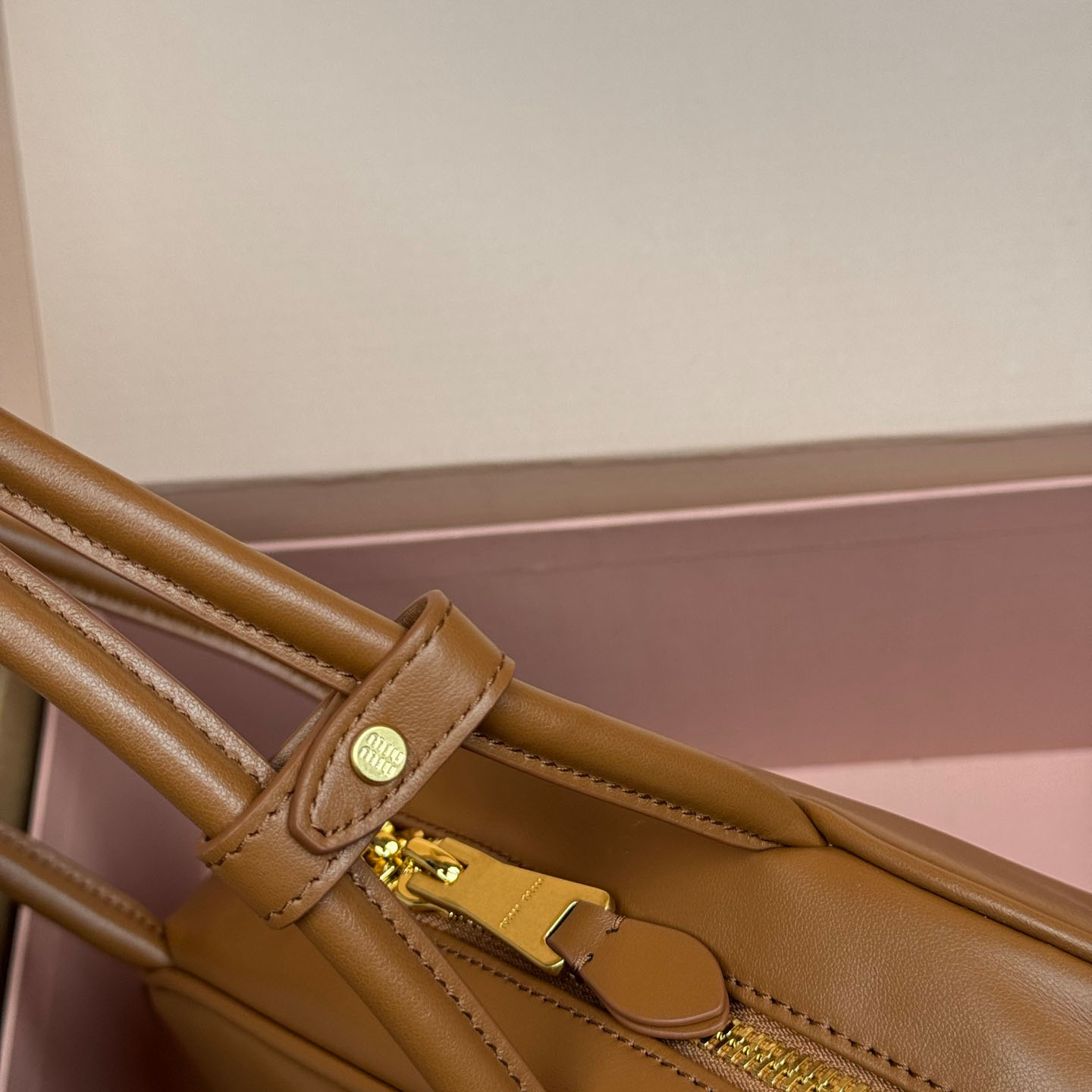 Miu Miu Beau Leather Bag - DopestKickz