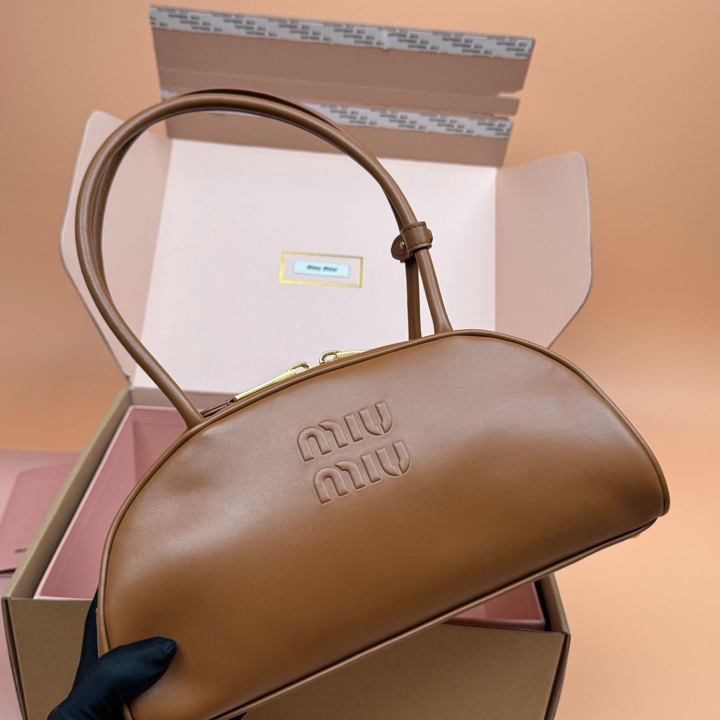 Miu Miu Beau Leather Bag - DopestKickz