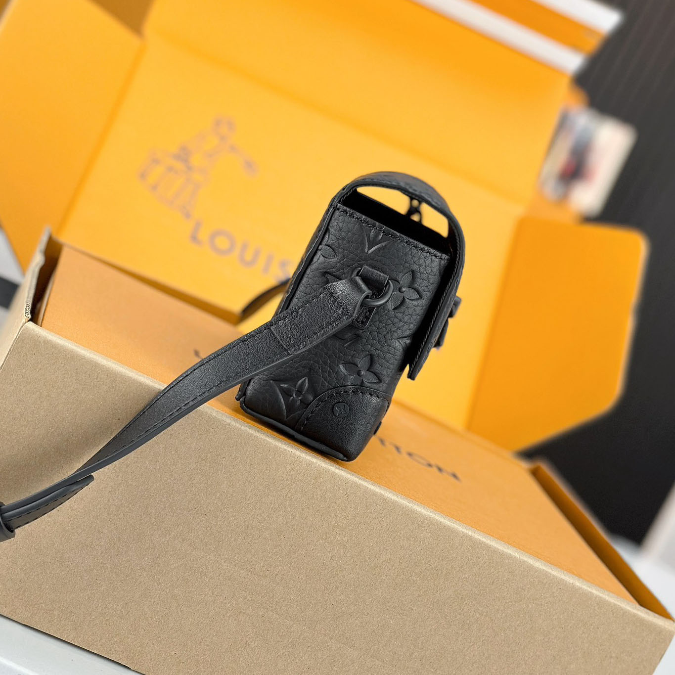 Louis Vuitton Steamer Wearable Wallet M81746 - DopestKickz