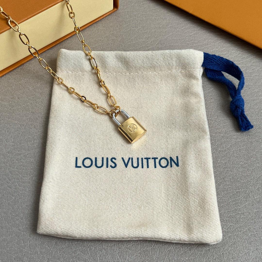Louis Vuitton Silver Lockit Exclusive Gold Edition Pendant, Yellow Gold Q03918 - DopestKickz