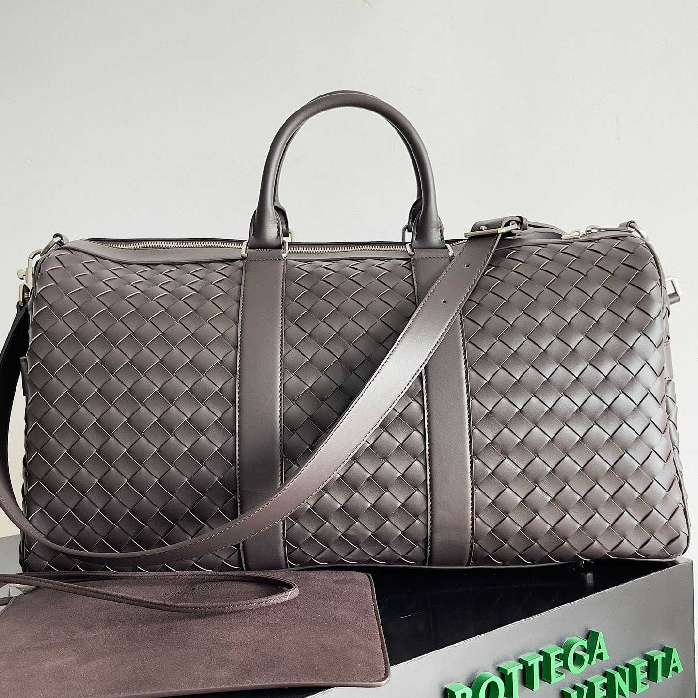 Bottega Veneta Large Intrecciato Duffle （50*27*24cm） - DopestKickz