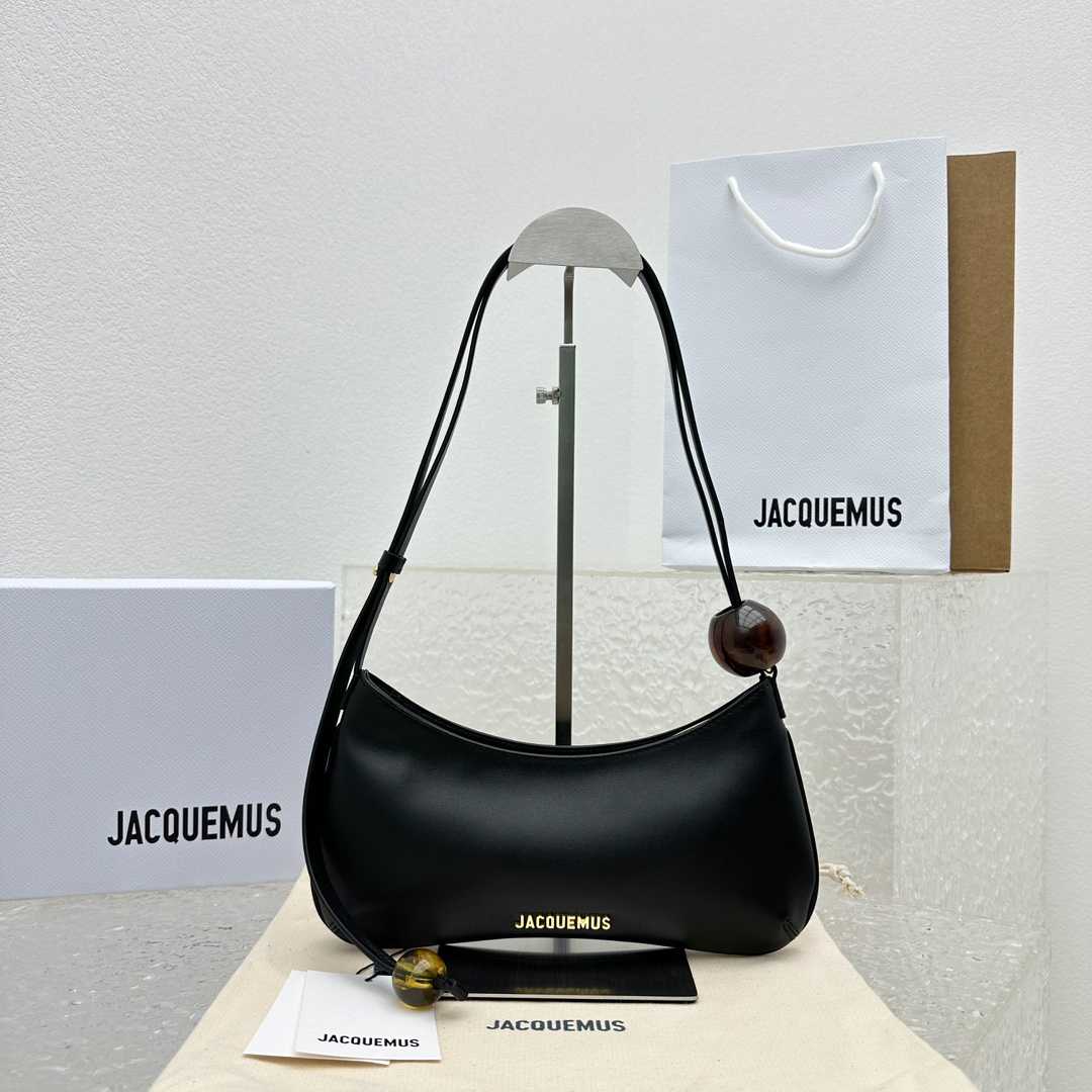 Jacquemus The Bisou Perle - DopestKickz