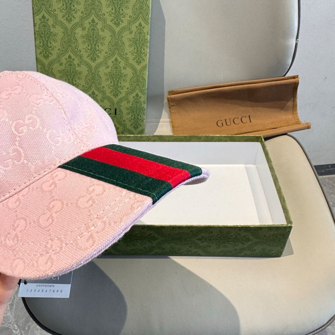 Gucci GG Canvas Baseball Hat - DopestKickz