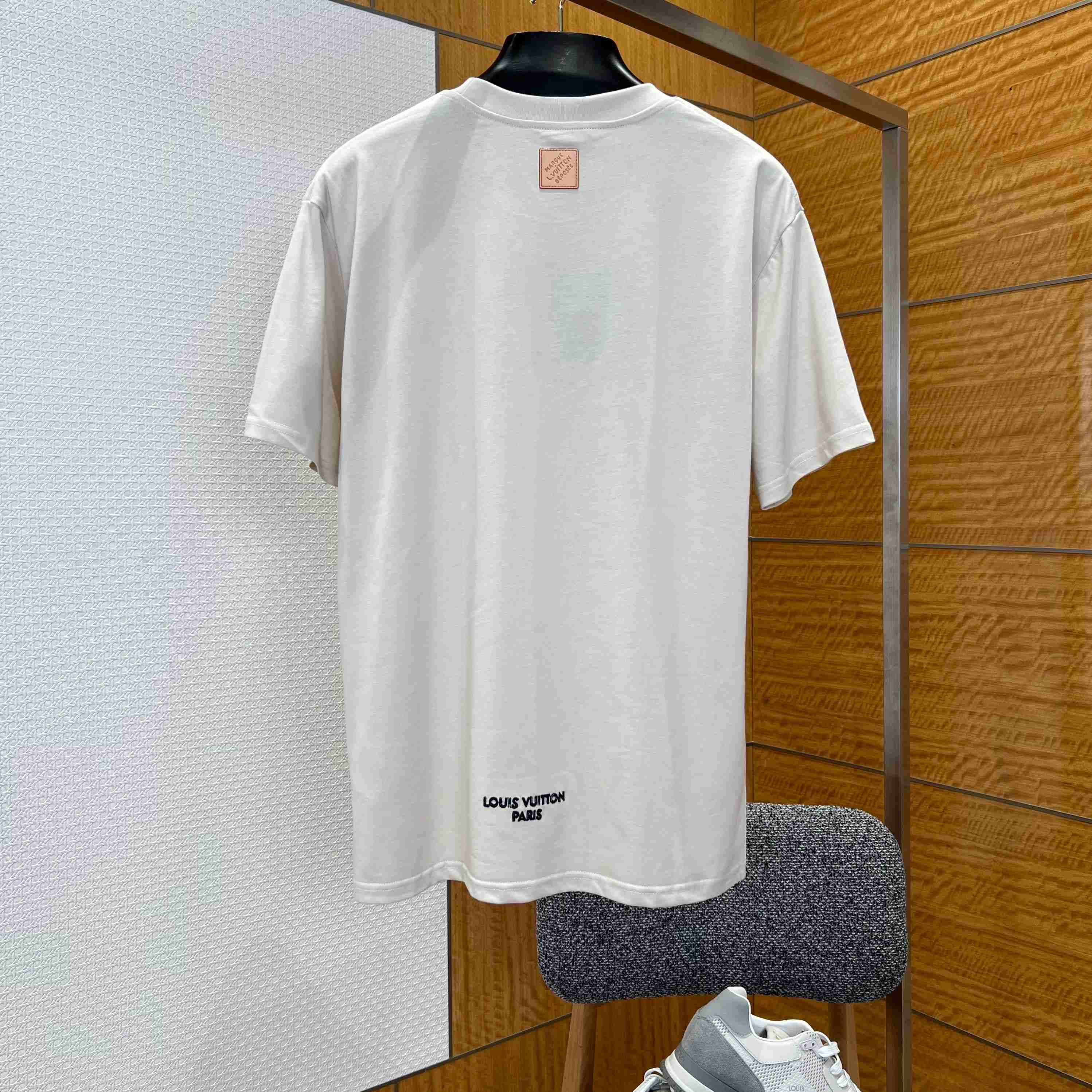 Louis Vuitton Embroidered Signature T-Shirt 1AJVQS - DopestKickz