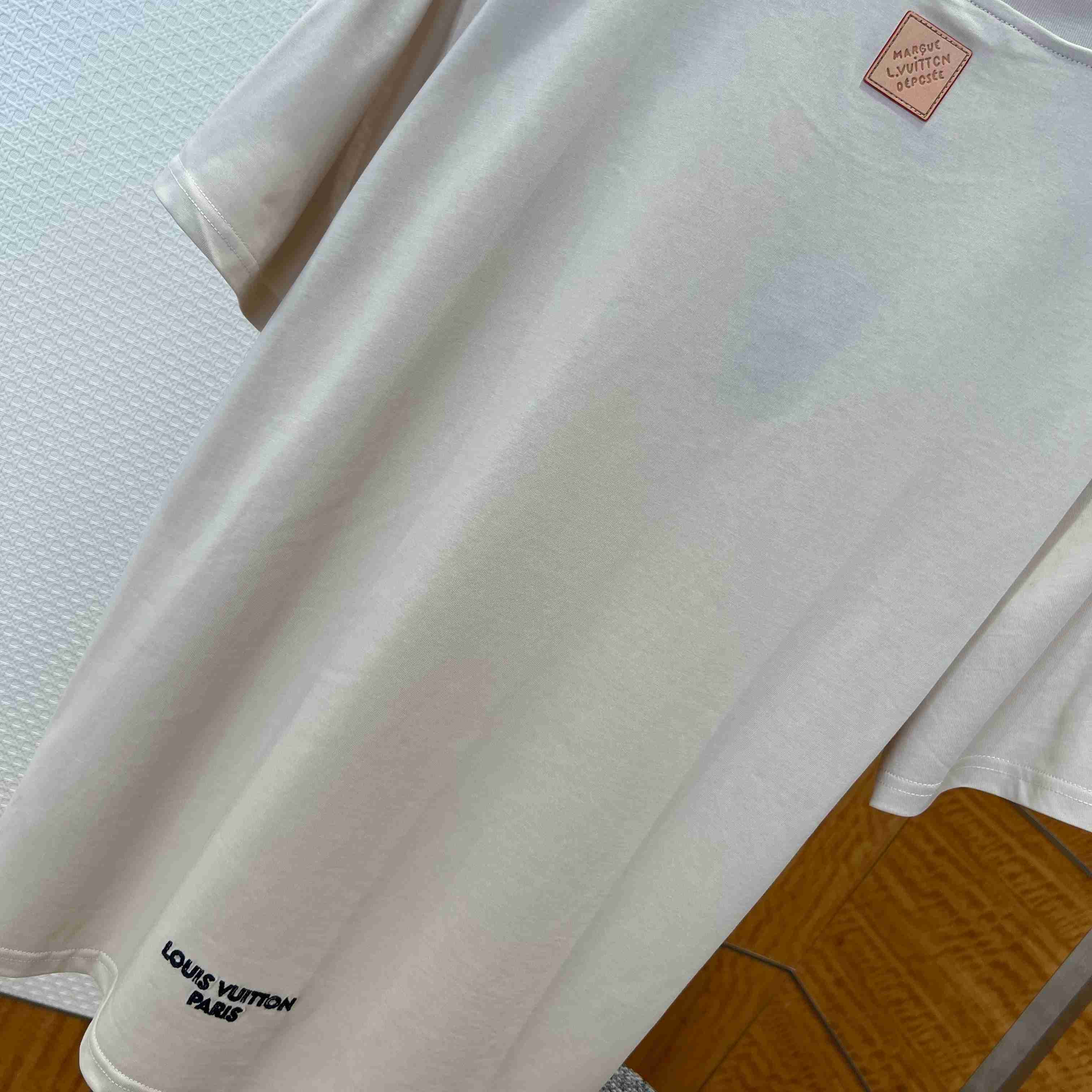 Louis Vuitton Embroidered Signature T-Shirt 1AJVQS - DopestKickz