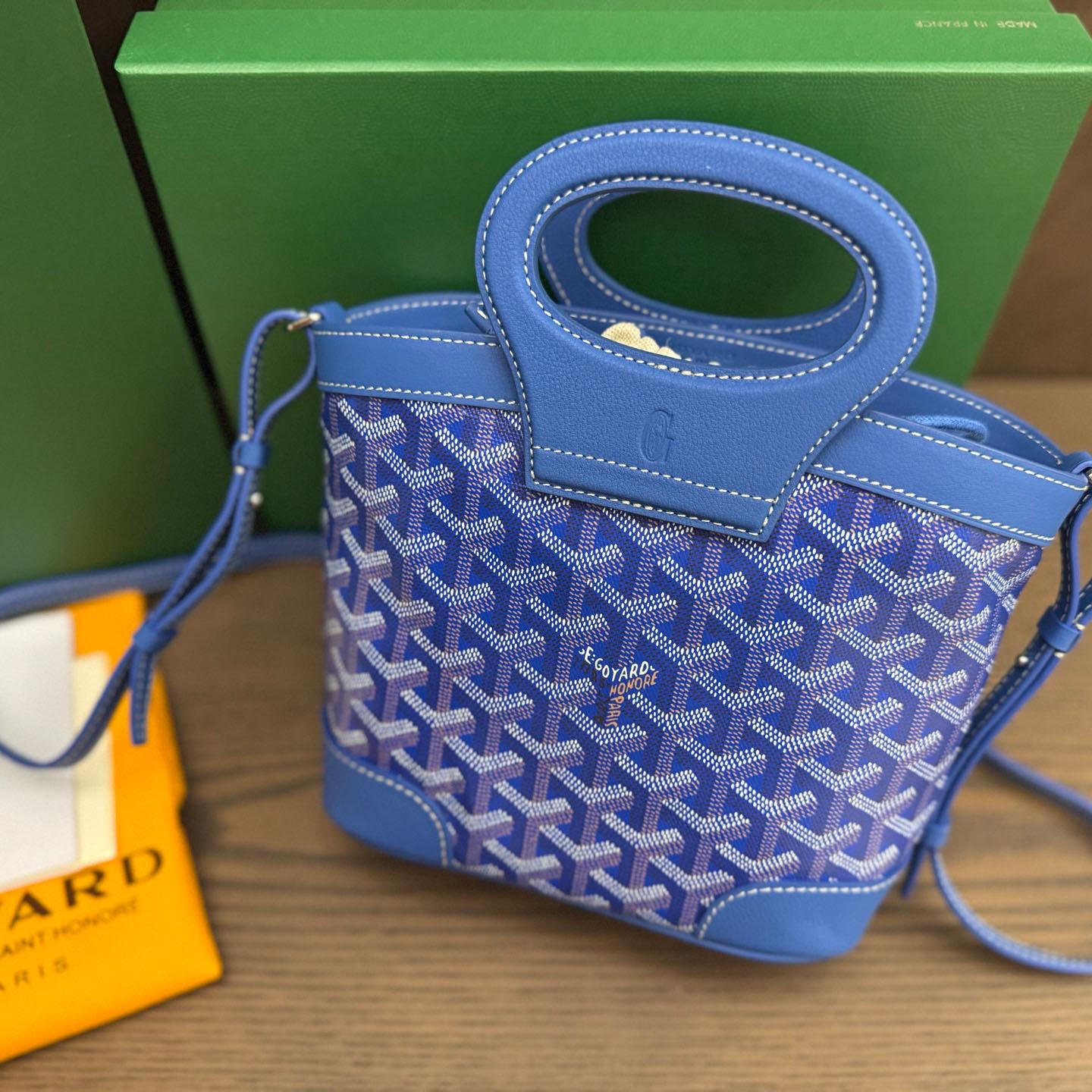 Goyard Beluga Mini Bag - DopestKickz