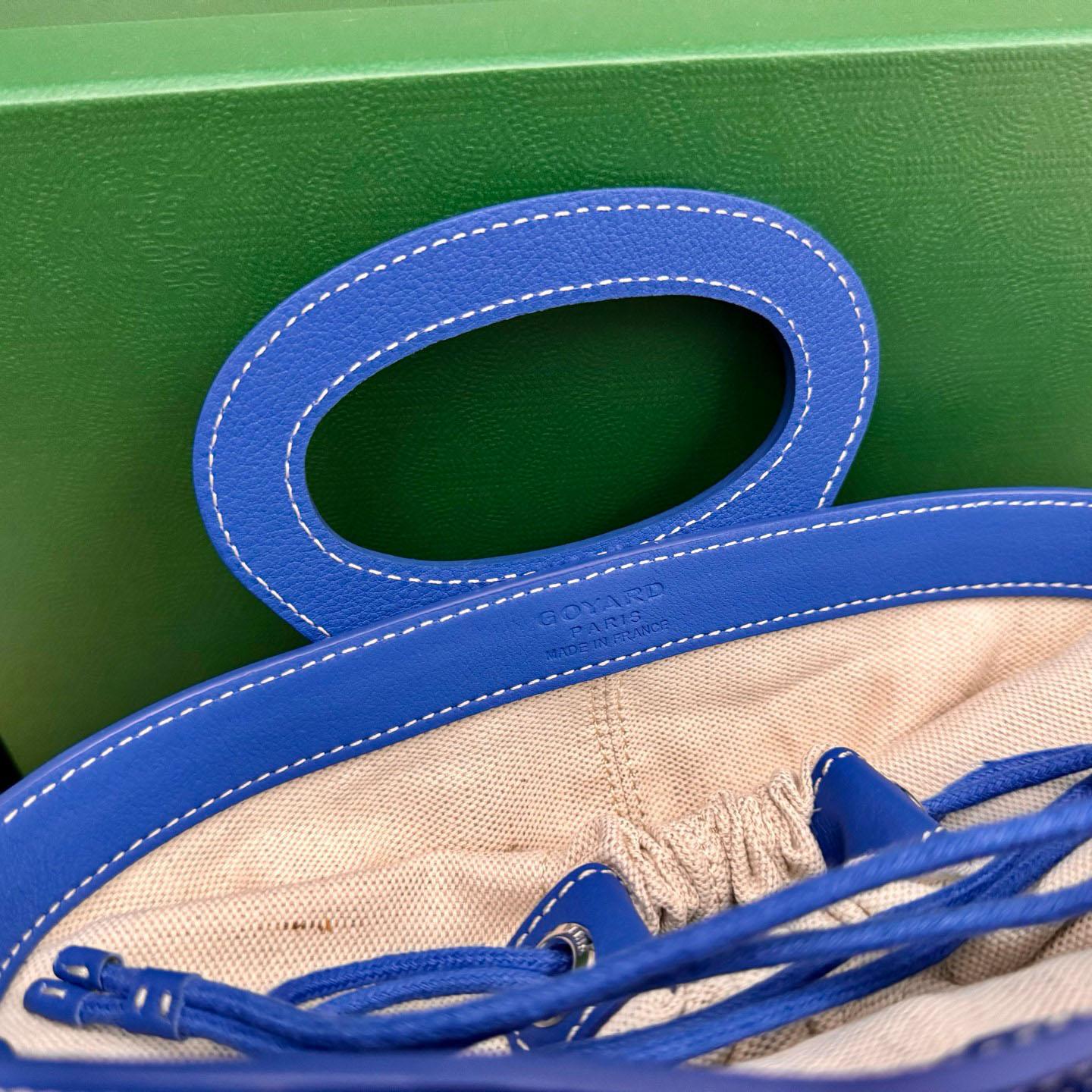 Goyard Beluga Mini Bag - DopestKickz