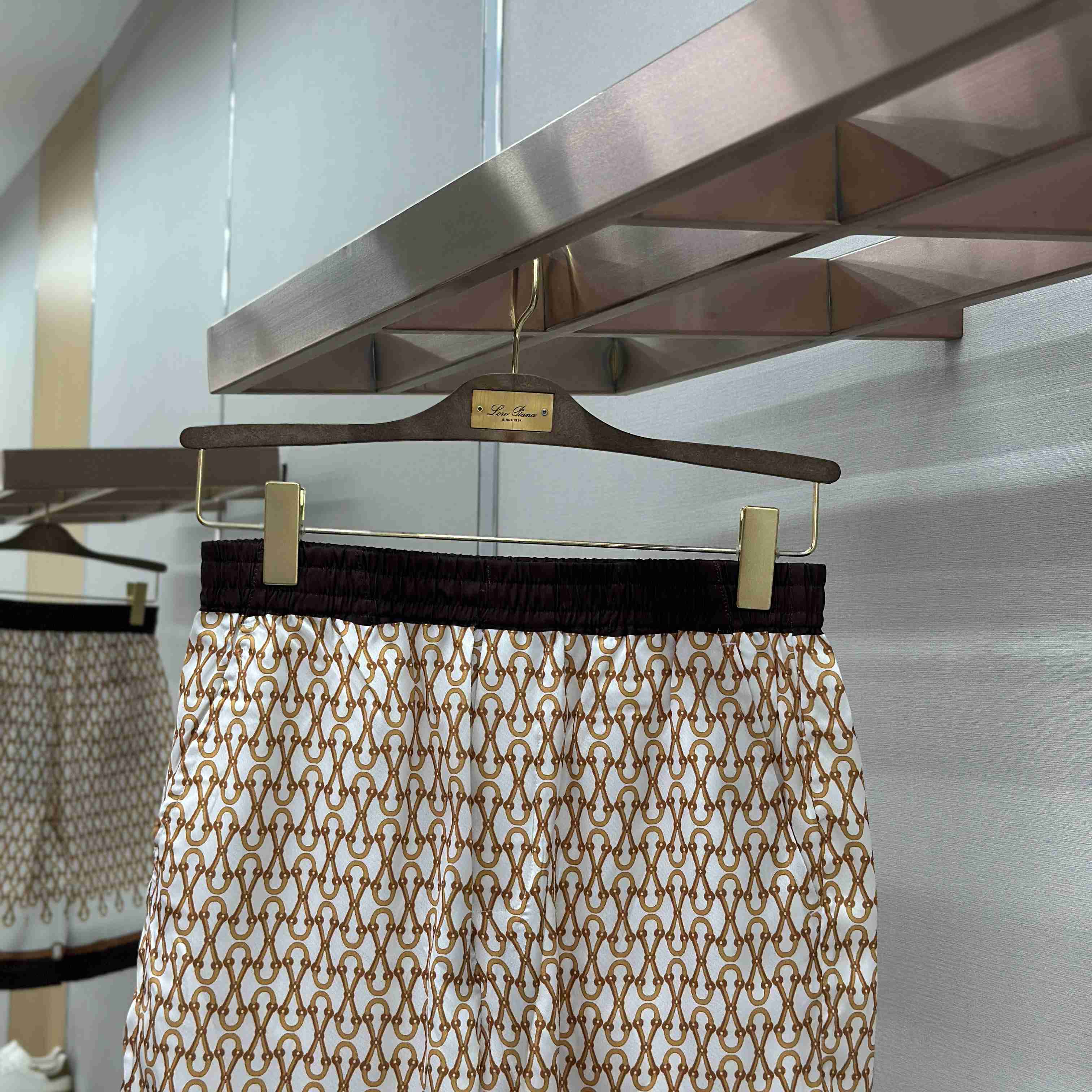 Gucci Printed Silk Twill Shorts - DopestKickz