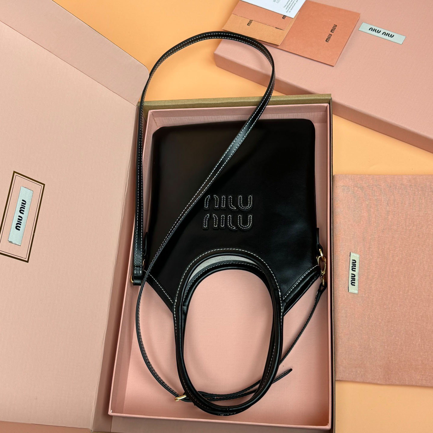 Miu Miu Ivy Leather Handbag - DopestKickz