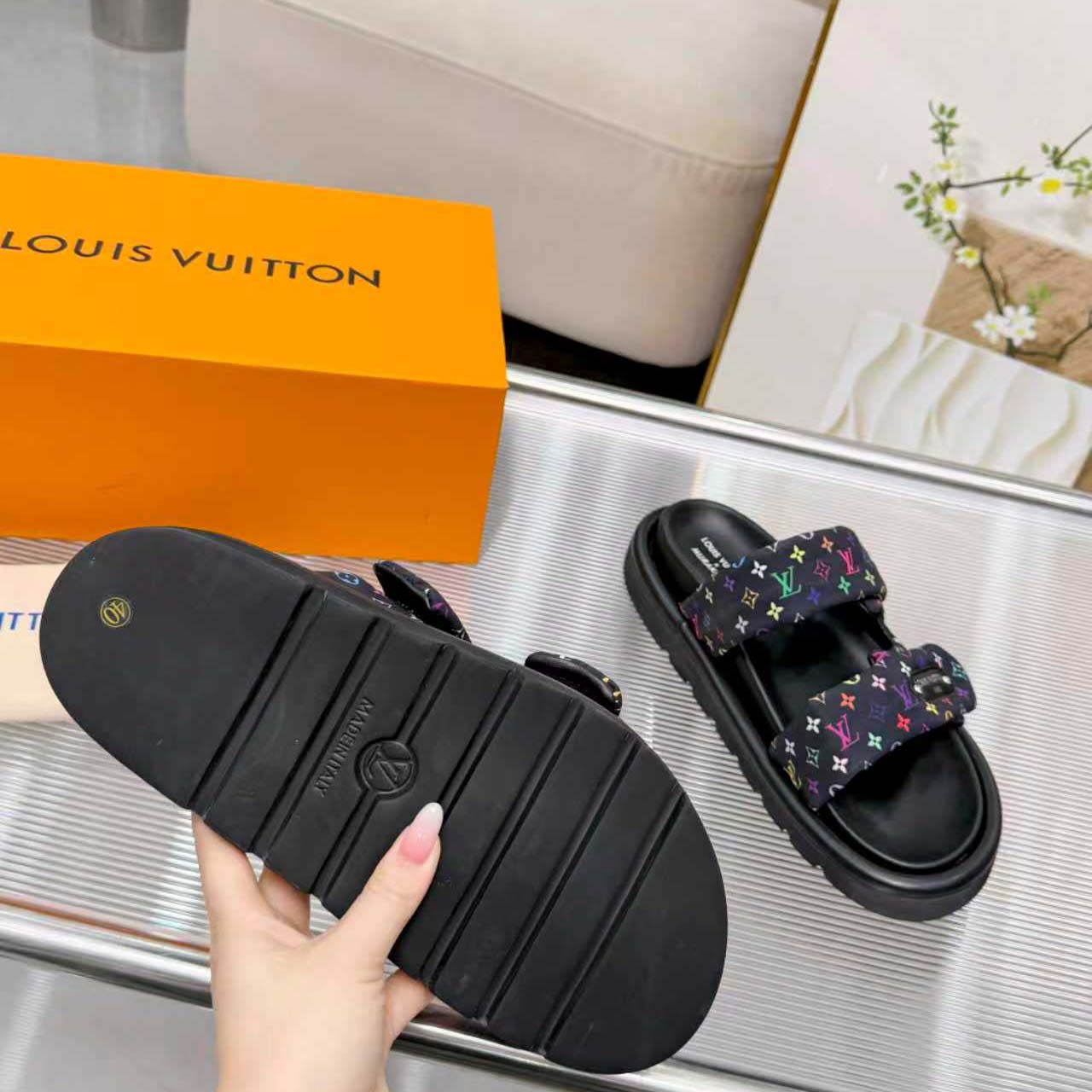 Louis Vuitton LV x TM Pool Pillow Comfort Mule   1AJLGU - DopestKickz