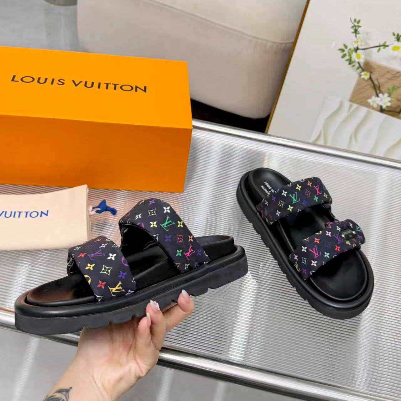 Louis Vuitton LV x TM Pool Pillow Comfort Mule   1AJLGU - DopestKickz